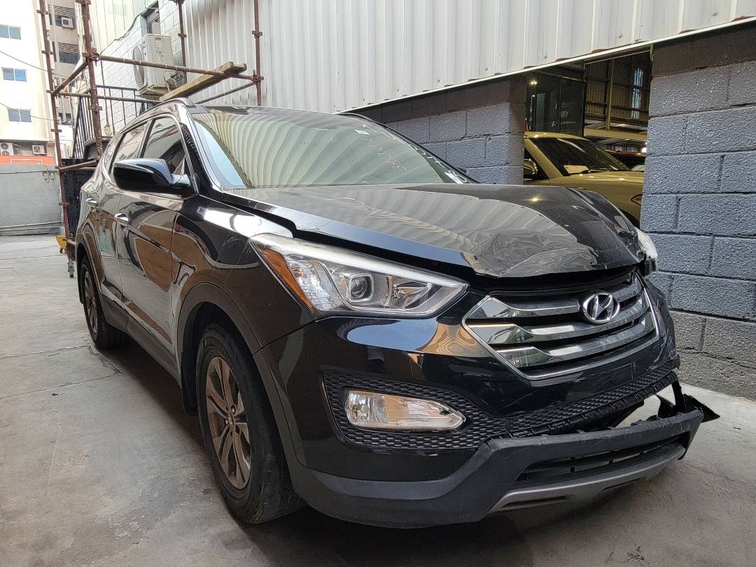 2014 HYUNDAI SANTA FE — 109329 Miles — Lot G143787 — Main - Marhaba Auctions Used Cars - Image 4