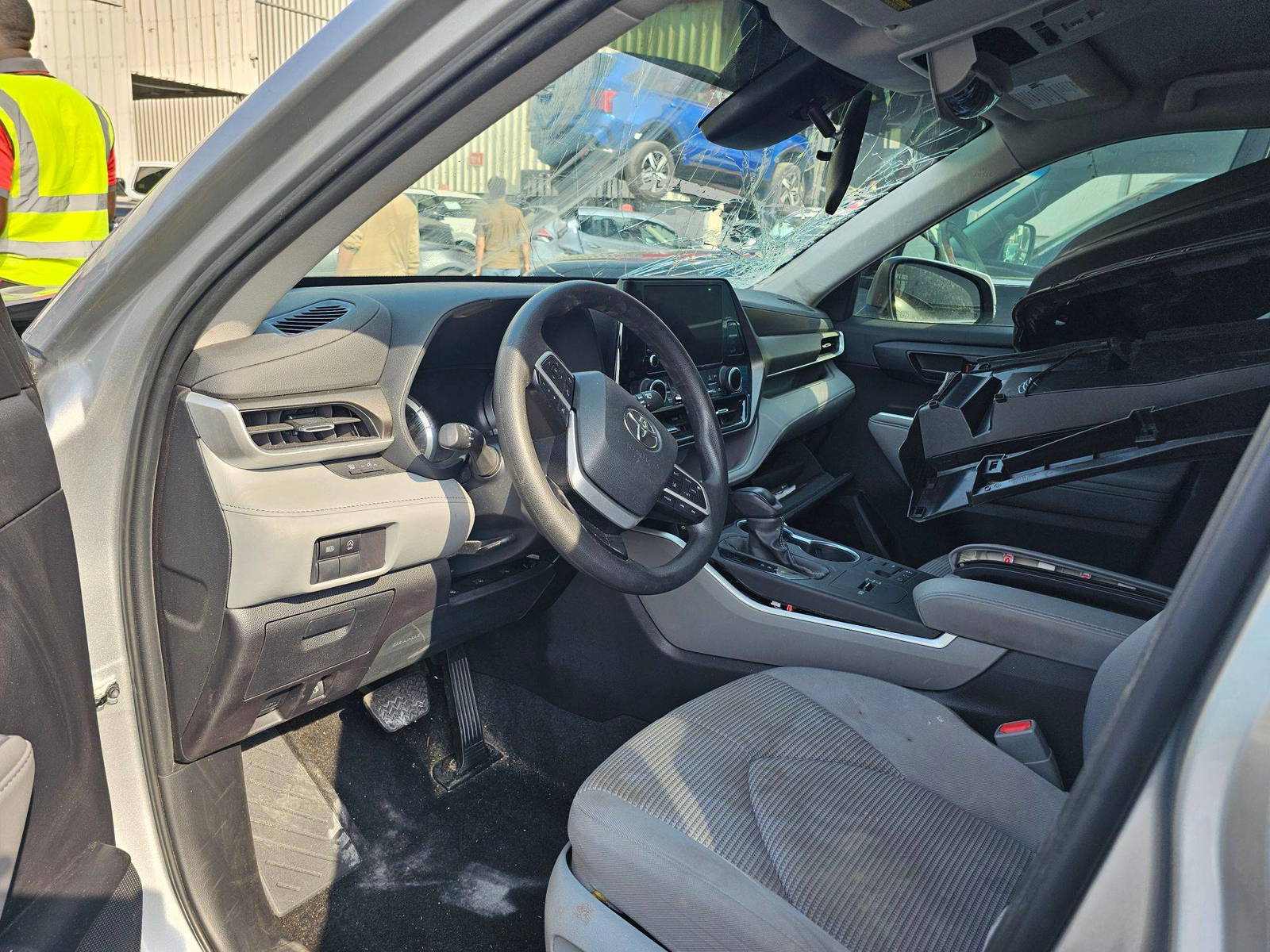 TOYOTA HIGHLANDER 2023 - Marhaba Auction Used Cars - Image 7