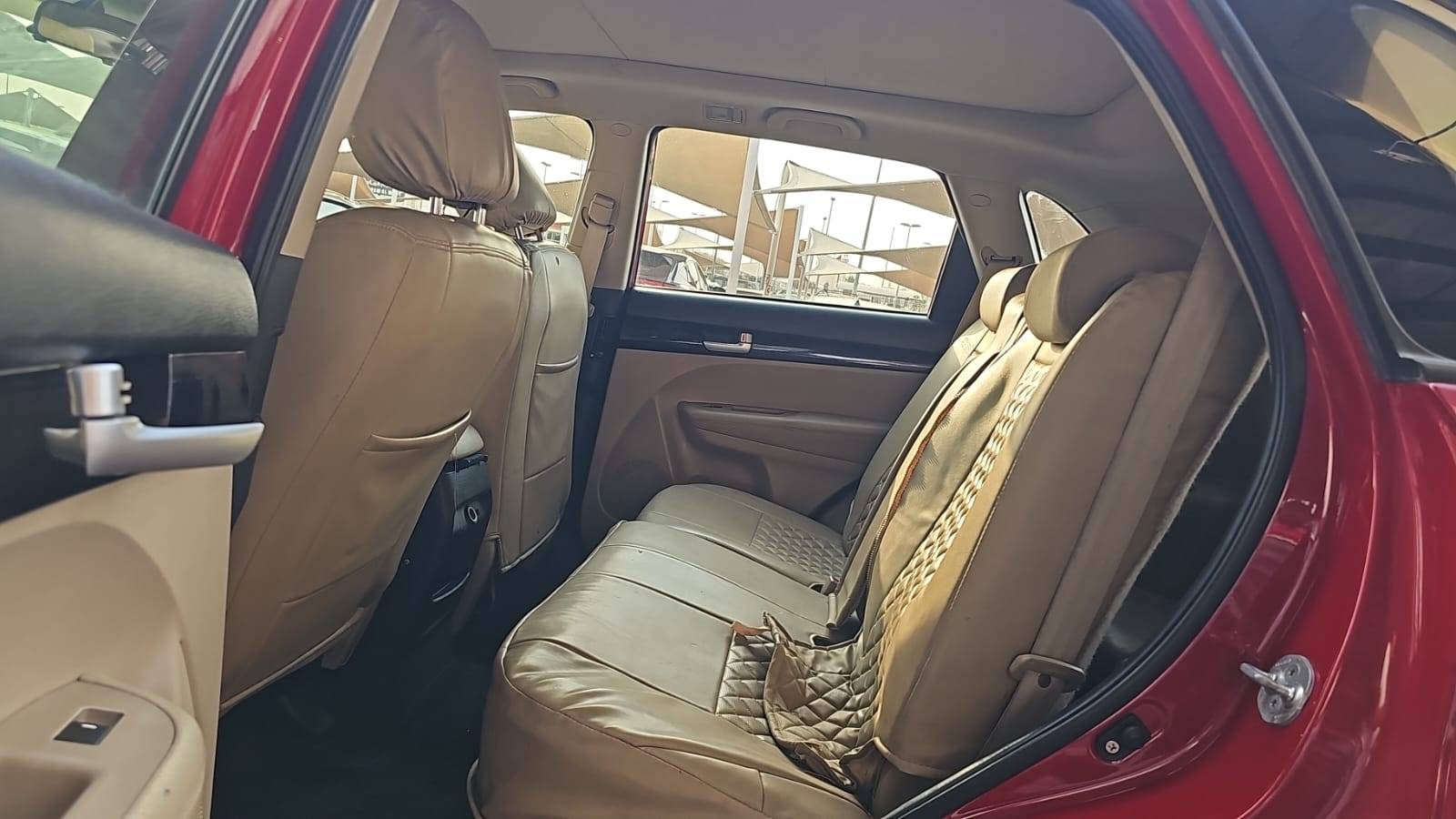 2014 KIA SORENTO — 205740 KM — Lot 487712 — Souq - Marhaba Auctions Used Cars - Image 8