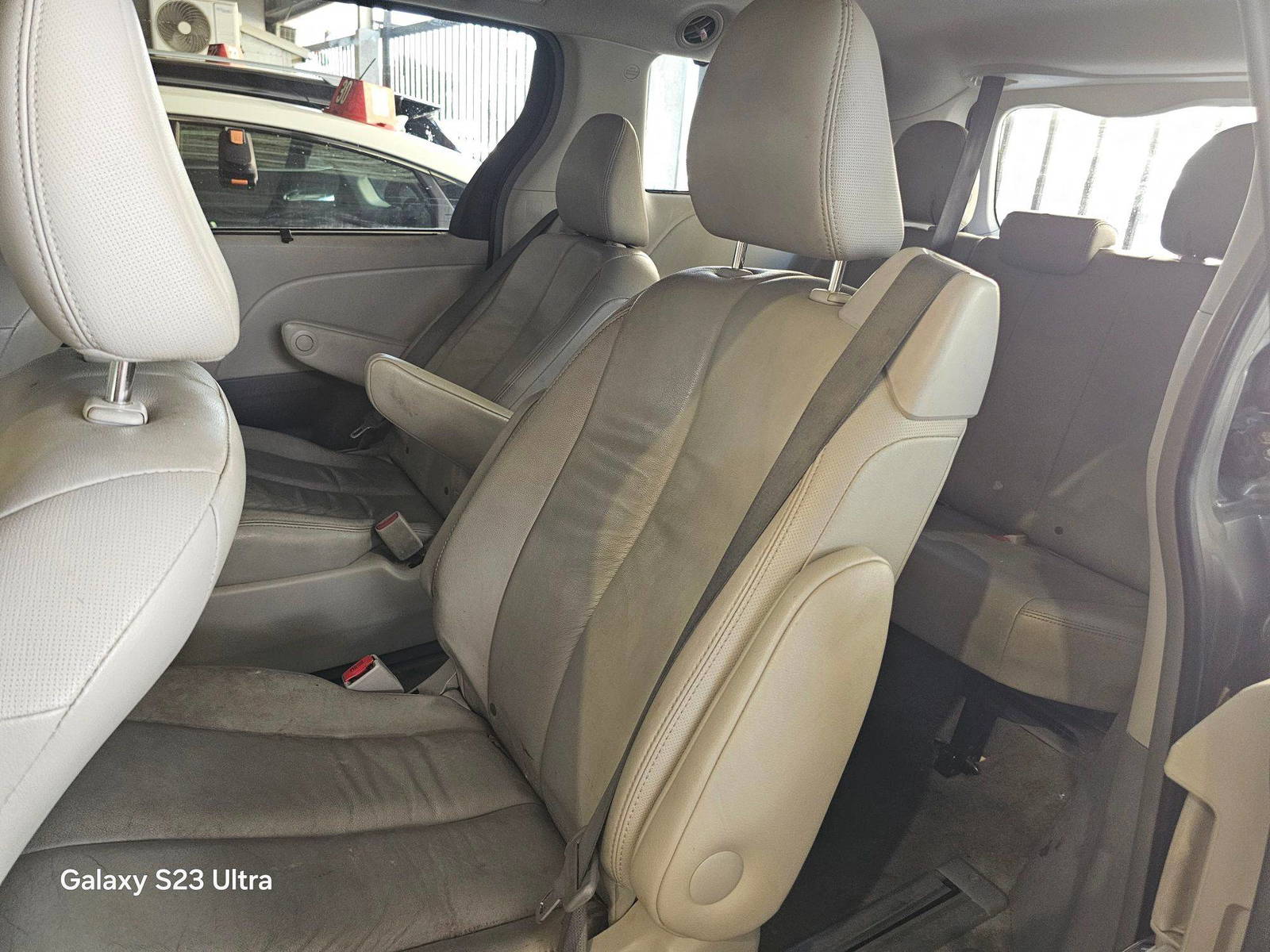 2012 TOYOTA SIENNA — 182499 Miles — Lot S046151 — Main - Marhaba Auctions Used Cars - Image 10