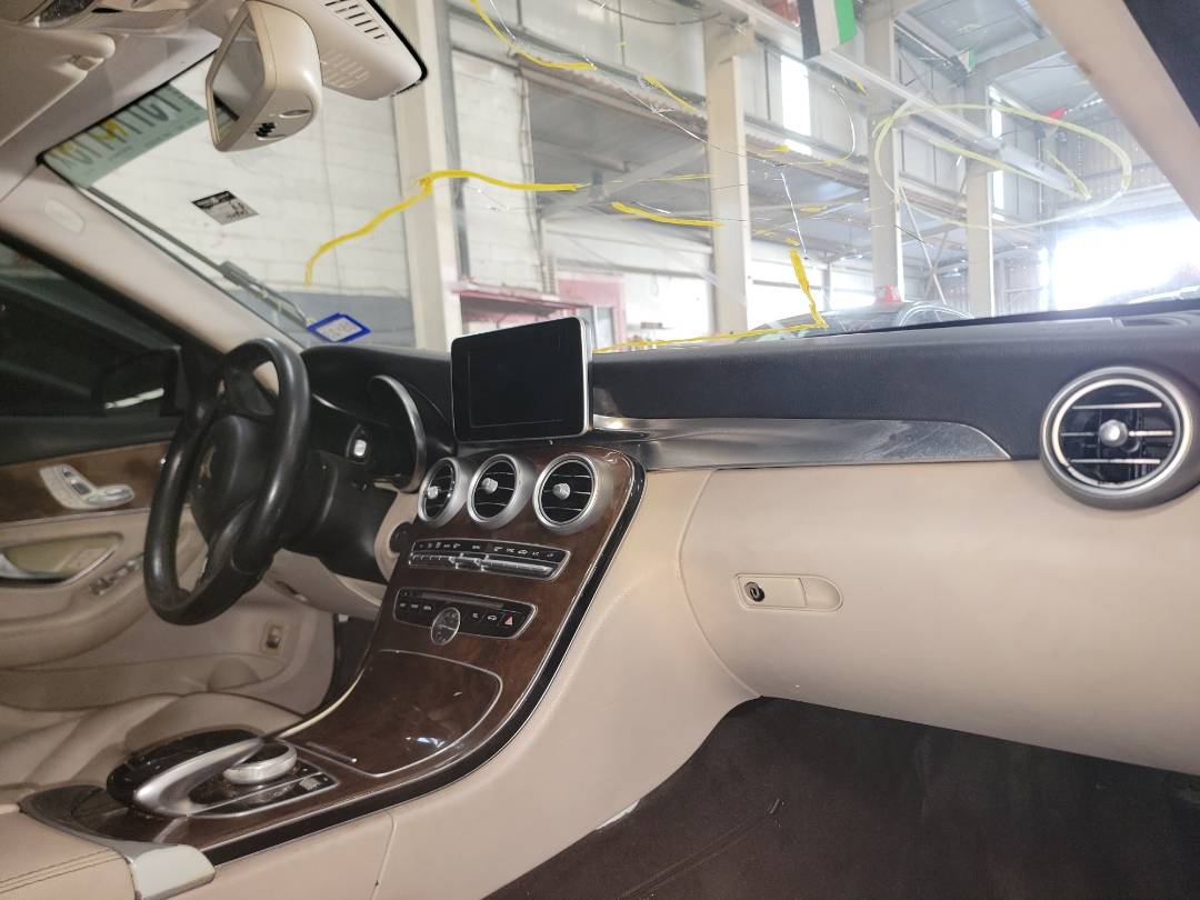 2015 MERCEDES BENZ C300 — 134847 Miles — Lot FU043776 - Marhaba Auctions Used Cars - Image 6