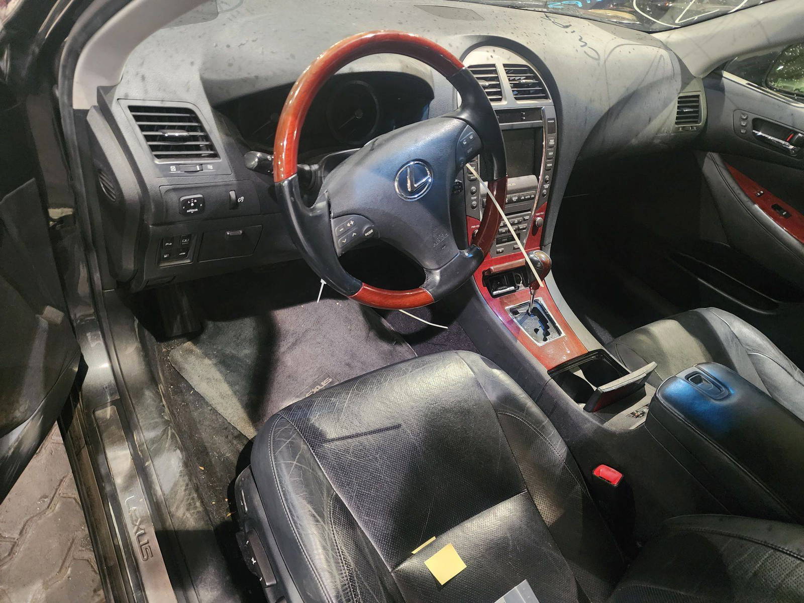 2009 LEXUS ES 350 — 208761 Miles — Lot 69567633 - Marhaba Auctions Used Cars - Image 9