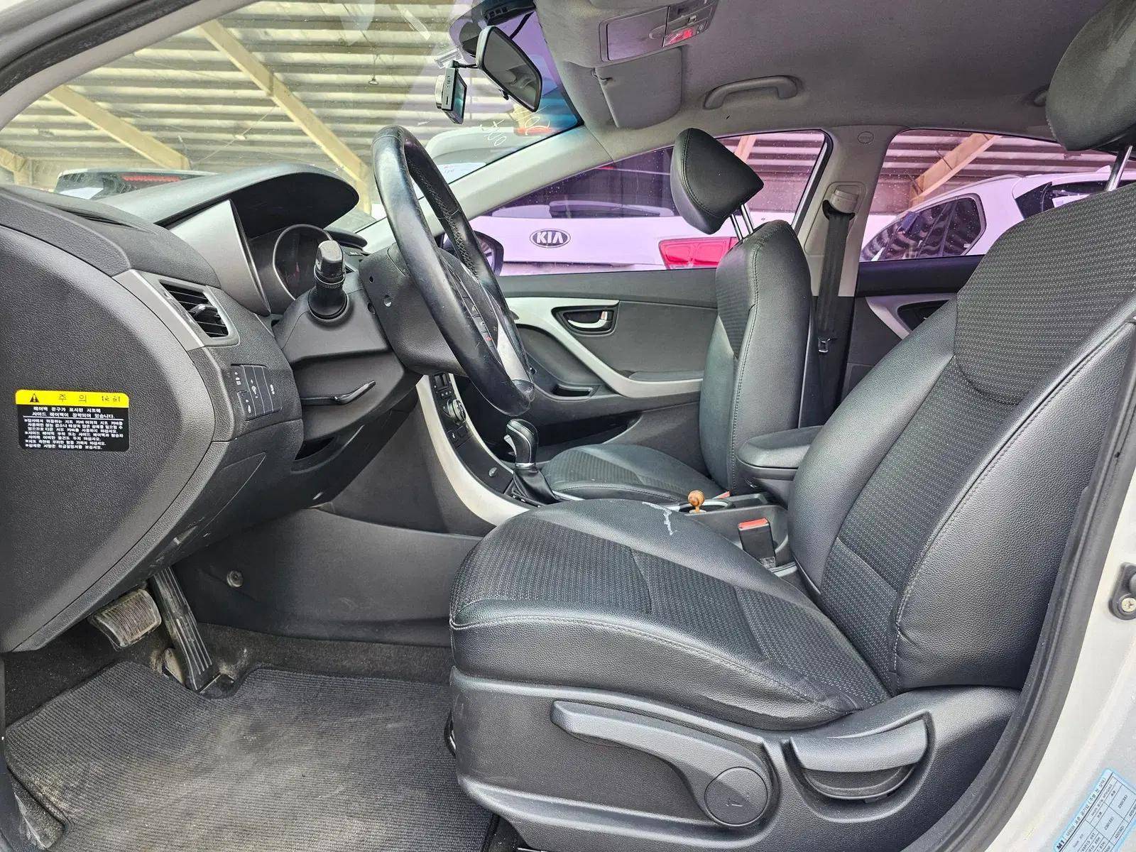 2015 HYUNDAI AVANTE — Lot BFU320420 - Marhaba Auctions Used Cars - Image 9