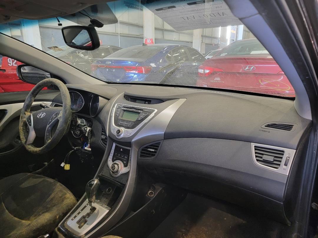 2011 HYUNDAI ELANTRA — 149398 Miles — Lot 67942363 - Marhaba Auctions Used Cars - Image 4