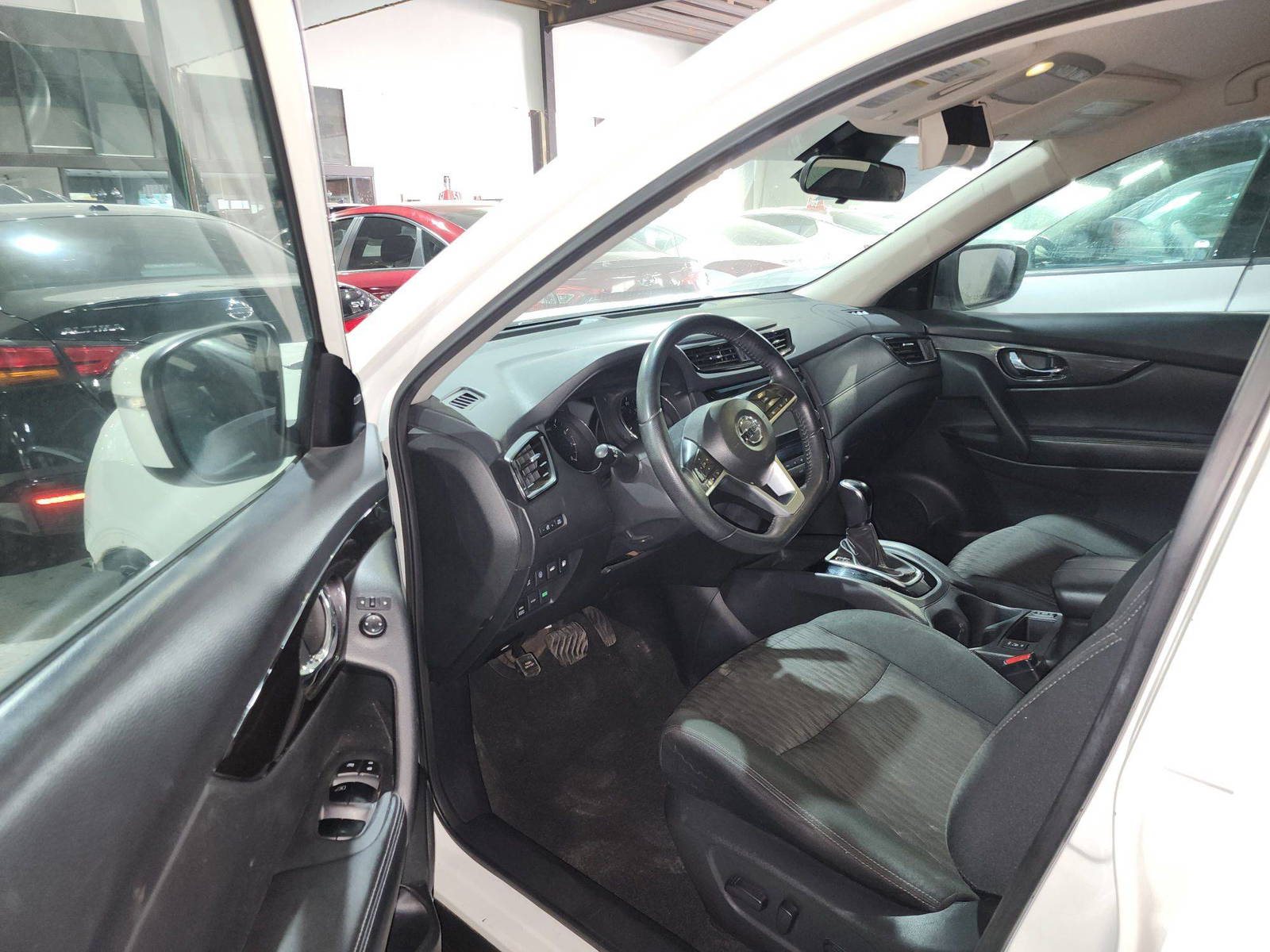 2020 NISSAN ROGUE — 85828 Miles — Lot LC744865 — Al Quoz - Marhaba Auctions Used Cars - Image 8