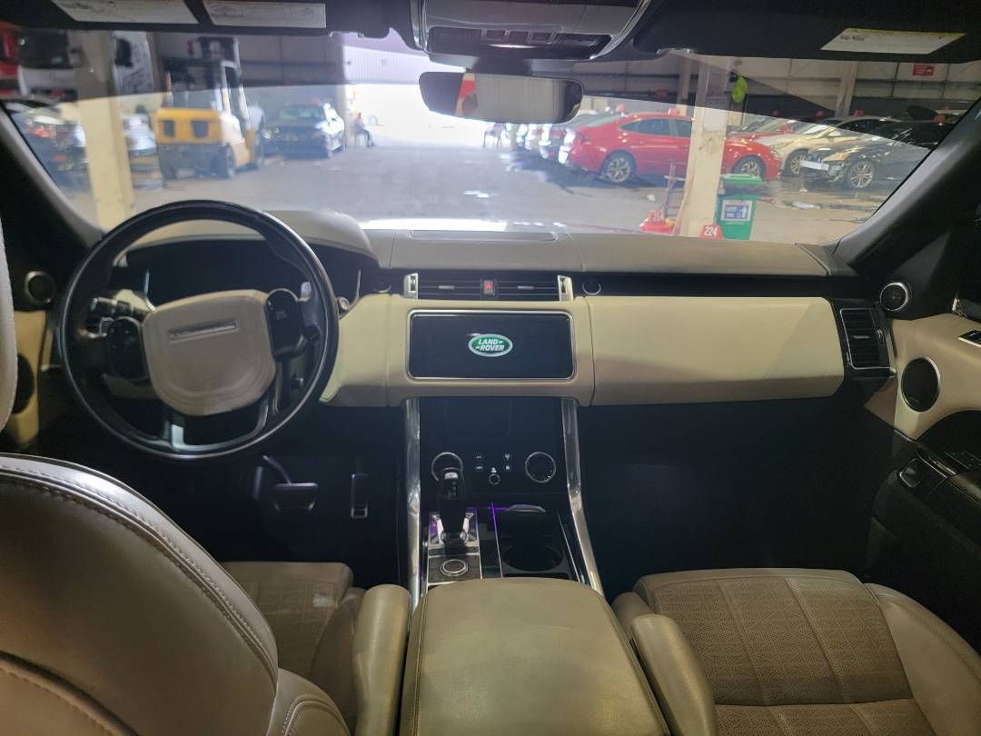 2019 LAND ROVER ROVER SPORT HSE — 156383 KM — Lot 35618885 — Souq - Marhaba Auctions Used Cars - Image 8