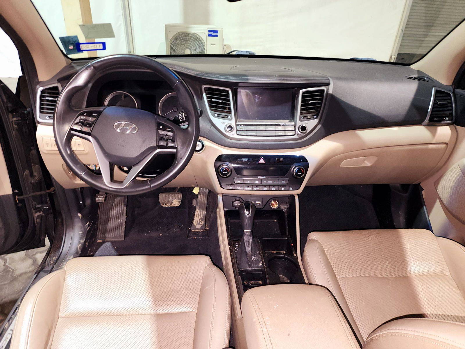 2016 HYUNDAI TUCSON — 119640 Miles — Lot 1172964 — Souq - Marhaba Auctions Used Cars - Image 7