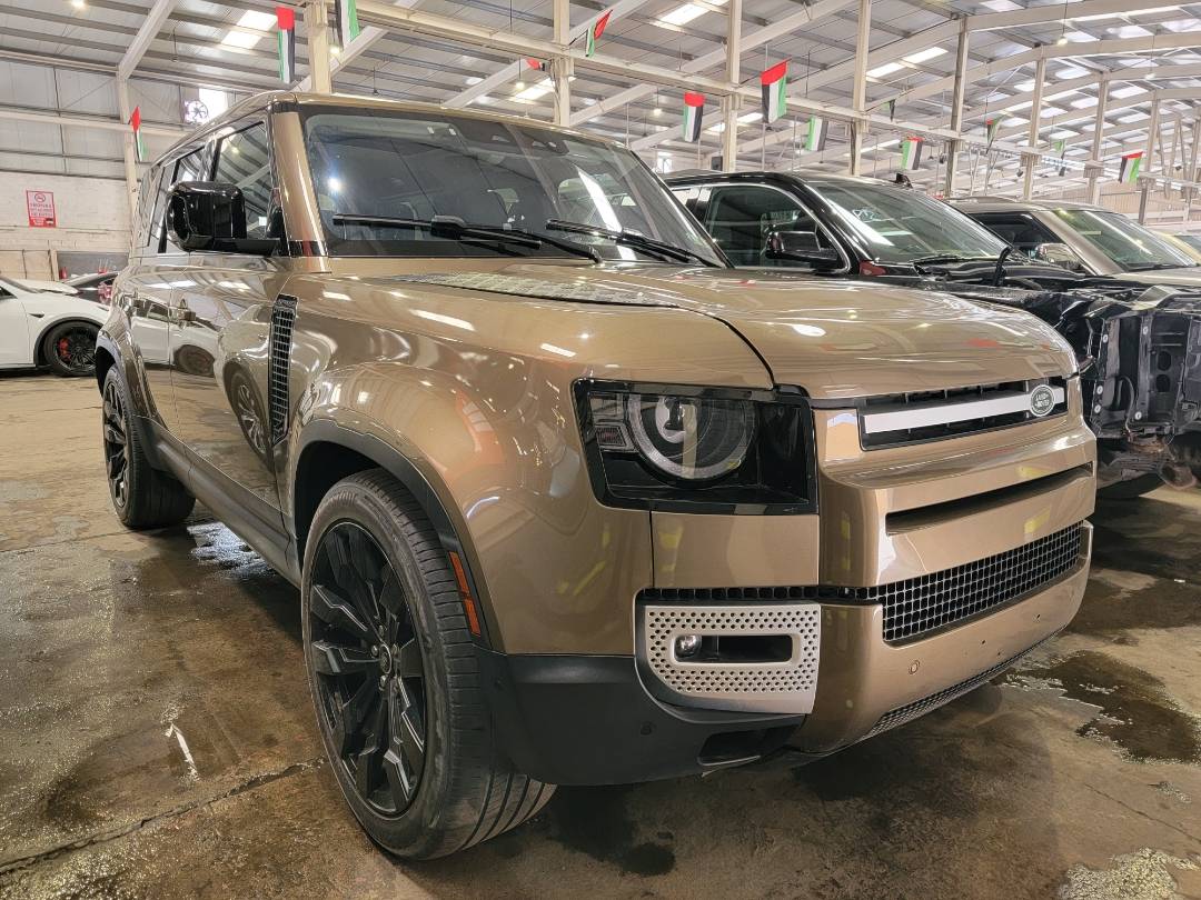 2021 LAND ROVER DEFENDER — 76818 KM — Lot 2051589 — Main - Marhaba Auctions Used Cars - Image 5