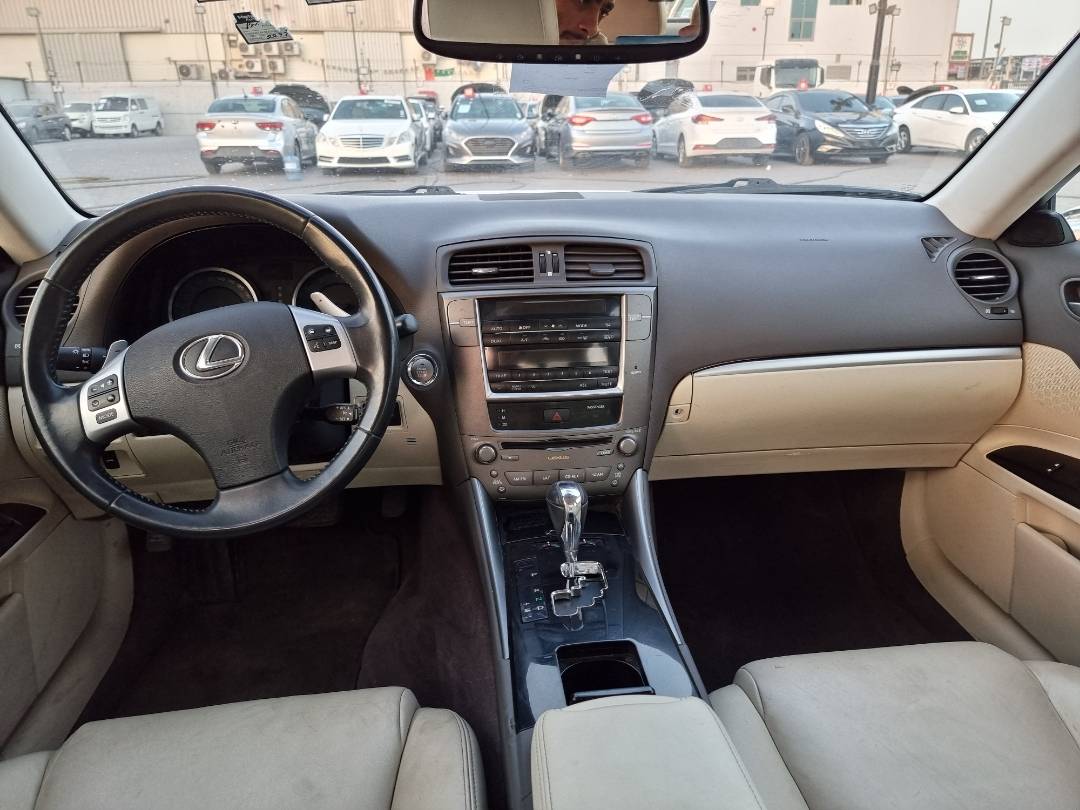 2012 LEXUS IS 250 — 229321 KM — Lot 125478 — Ind. 12 - Marhaba Auctions Used Cars - Image 7