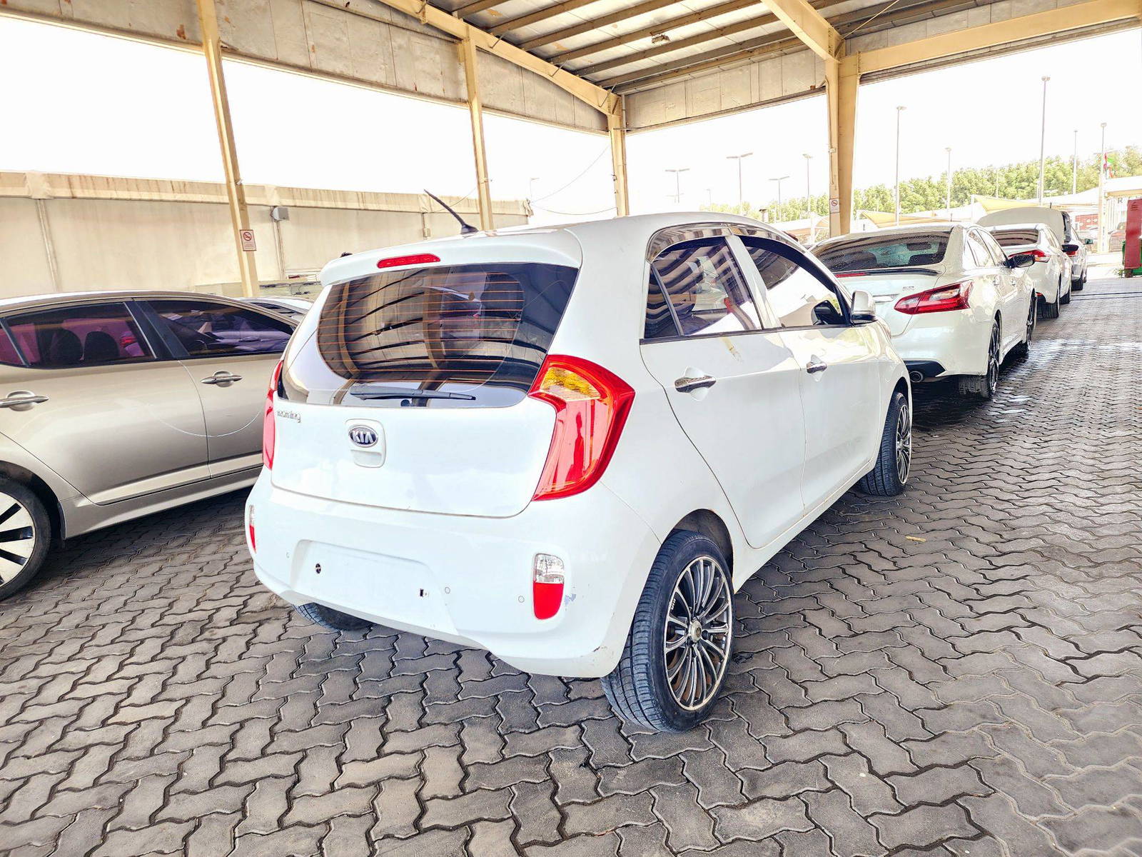2012 KIA MORNING — 53949 KM — Lot 179077 — Souq - Marhaba Auctions Used Cars - Image 3