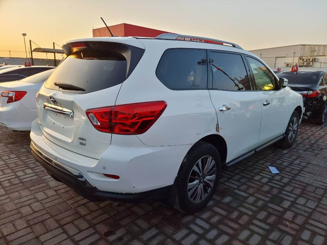 2018 NISSAN PATHFINDER — 129832 Miles — Lot 215487 — Souq - Marhaba Auctions Used Cars - Image 4