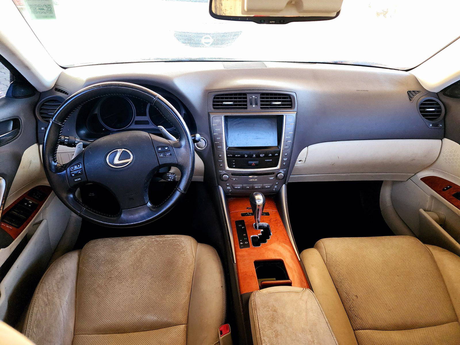 2009 LEXUS IS 250 — 223498 Miles — Lot 5087156 — Souq - Marhaba Auctions Used Cars - Image 7