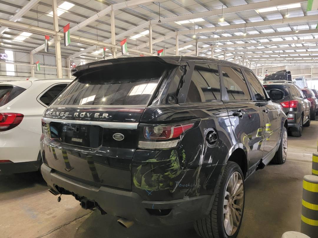 2015 LAND ROVER RANGE ROVER SPORT — 137392 Miles — Lot F5FA512034 — Main - Marhaba Auctions Used Cars - Image 4