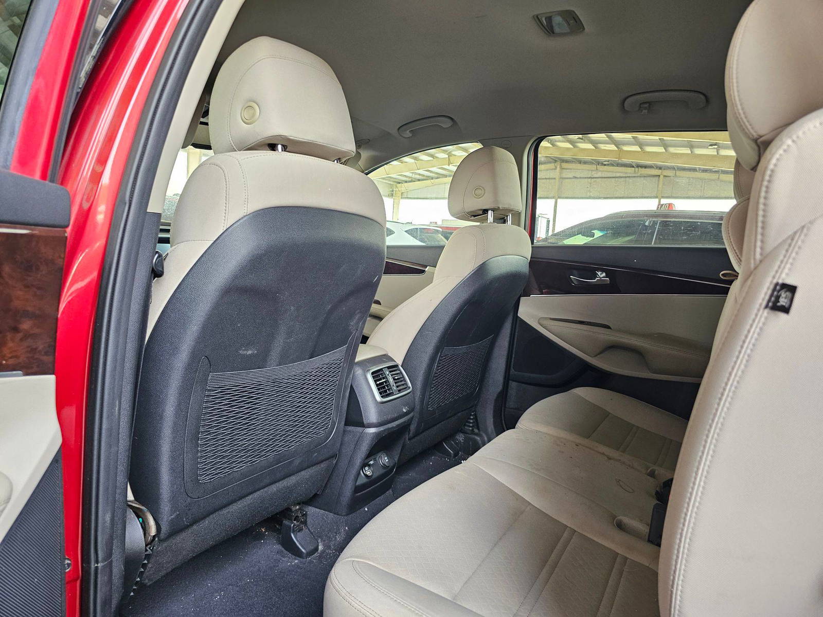 KIA SORENTO 2017 - Marhaba Auction Used Cars - Image 6