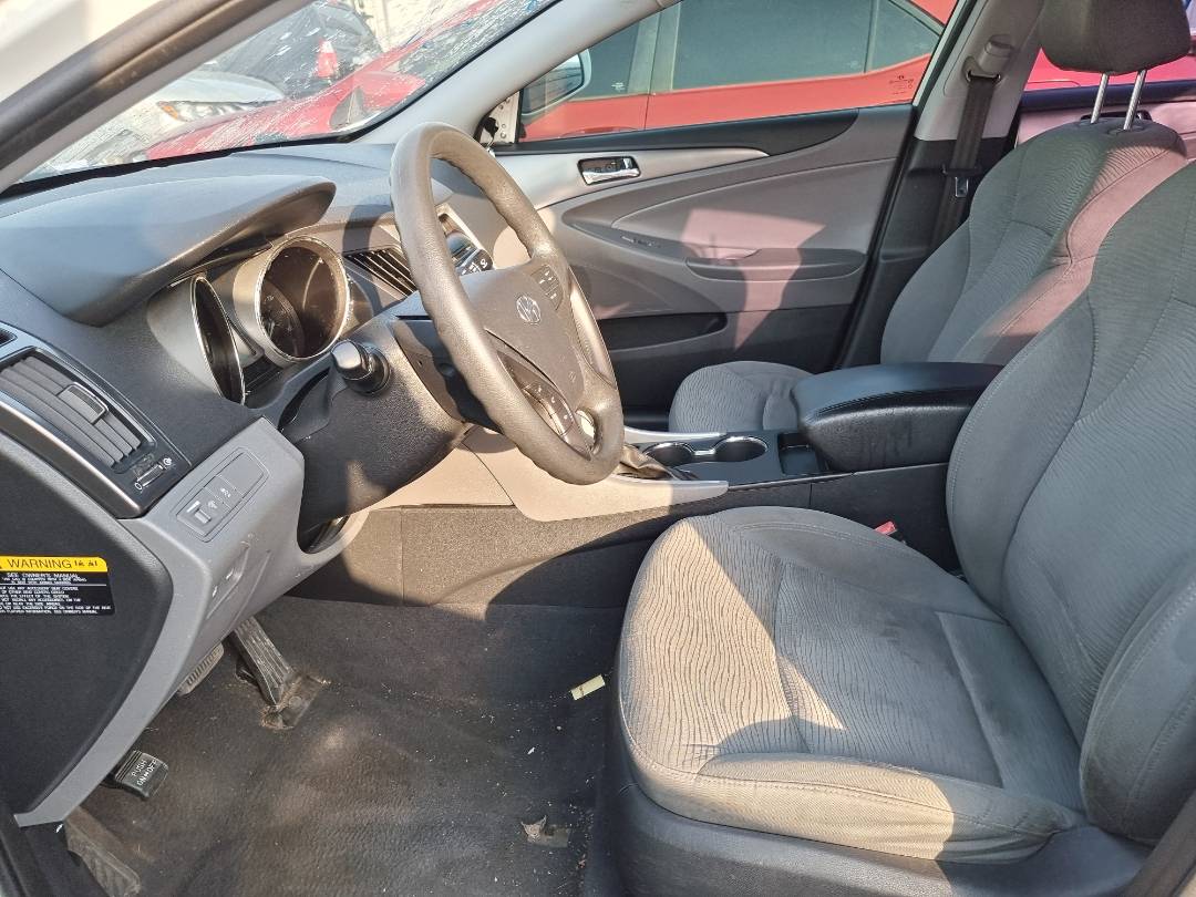 2011 HYUNDAI SONATA — 156085 Miles — Lot 125487 — Ind. 12 - Marhaba Auctions Used Cars - Image 8