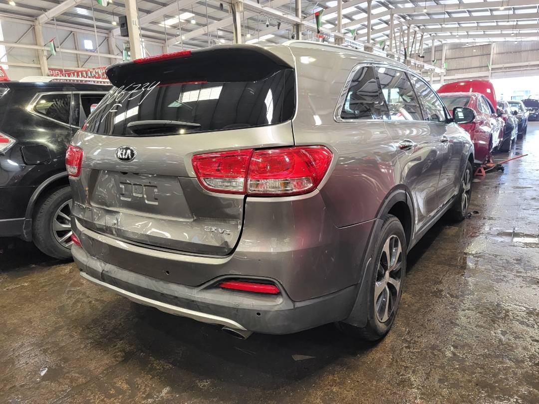2018 KIA SORENTO — 132041 Miles — Lot 54JG386734 — Main - Marhaba Auctions Used Cars - Image 3