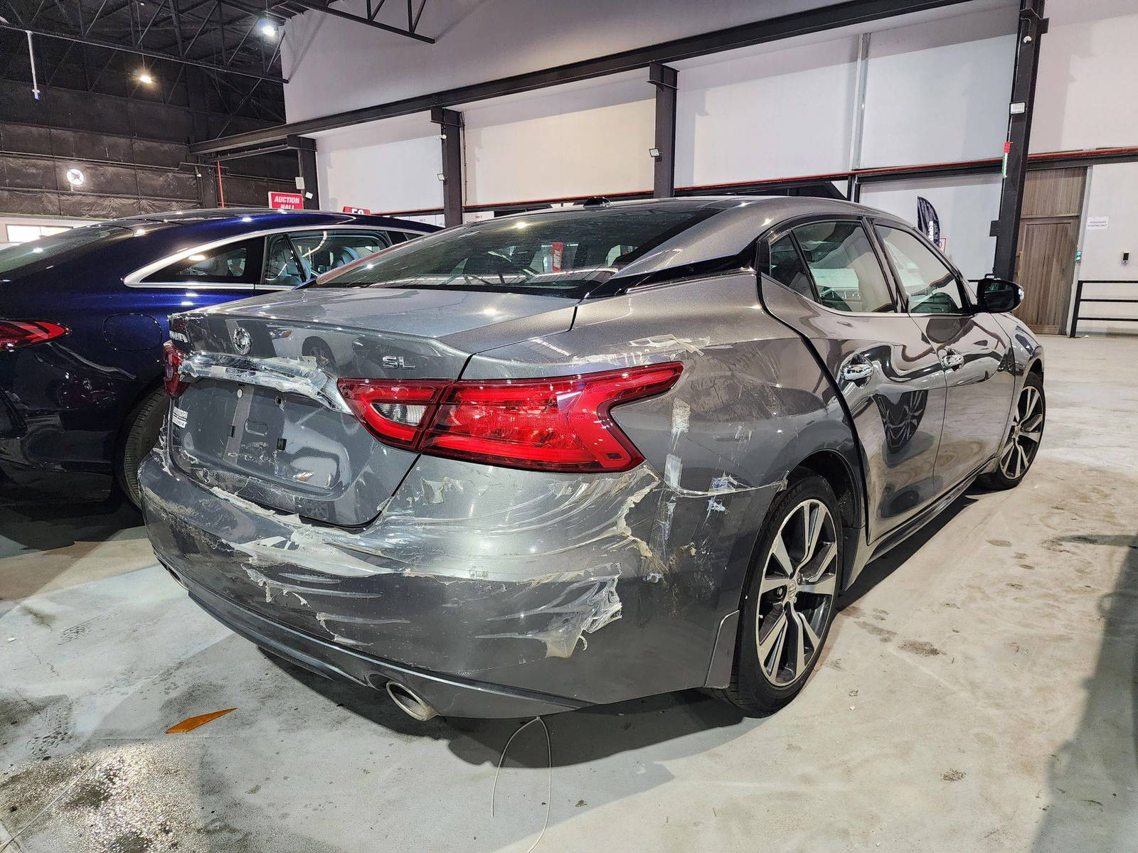 2017 NISSAN MAXIMA — 142421 Miles — Lot 38999080 — Al Quoz - Marhaba Auctions Used Cars - Image 5
