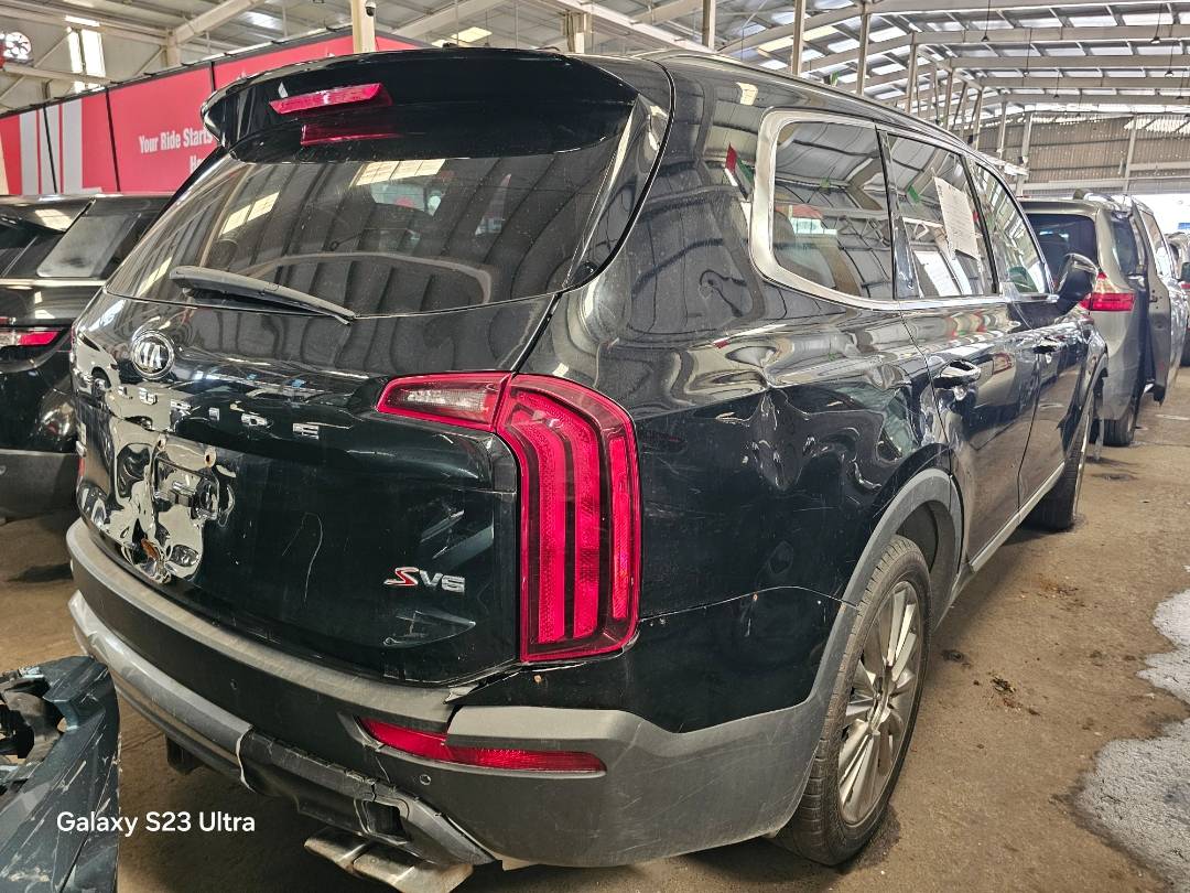 2020 KIA TELLURIDE — 157619 Miles — Lot C3LG042633 — Souq - Marhaba Auctions Used Cars - Image 3