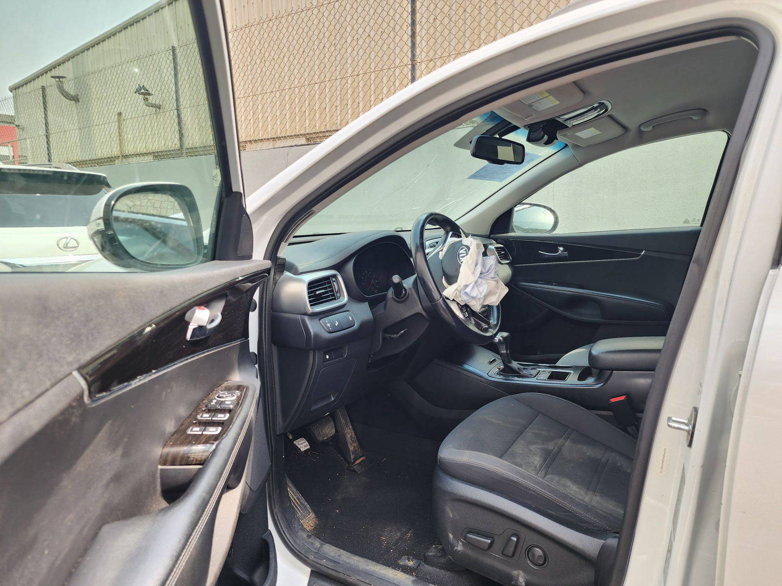 KIA SORENTO 2019 - Marhaba Auction Used Cars - Image 9