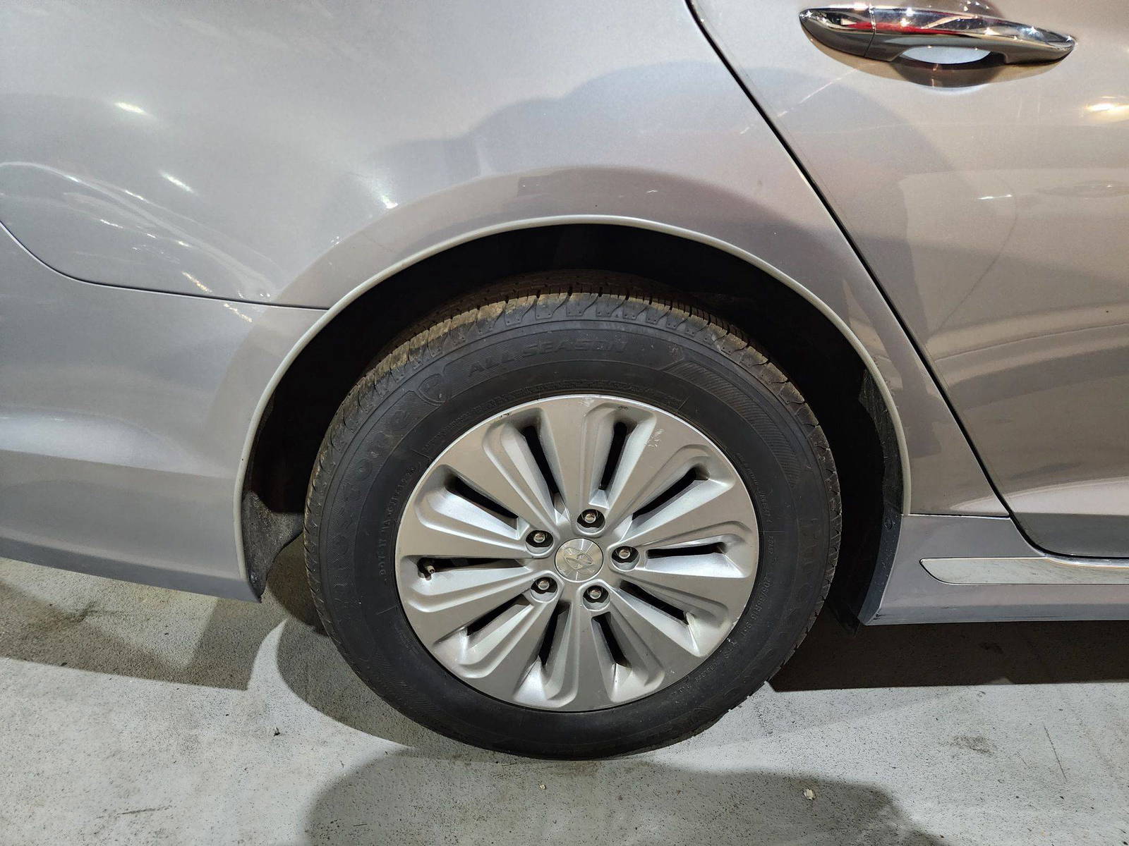 HYUNDAI SONATA 2016 - Marhaba Auction Used Cars - Image 11