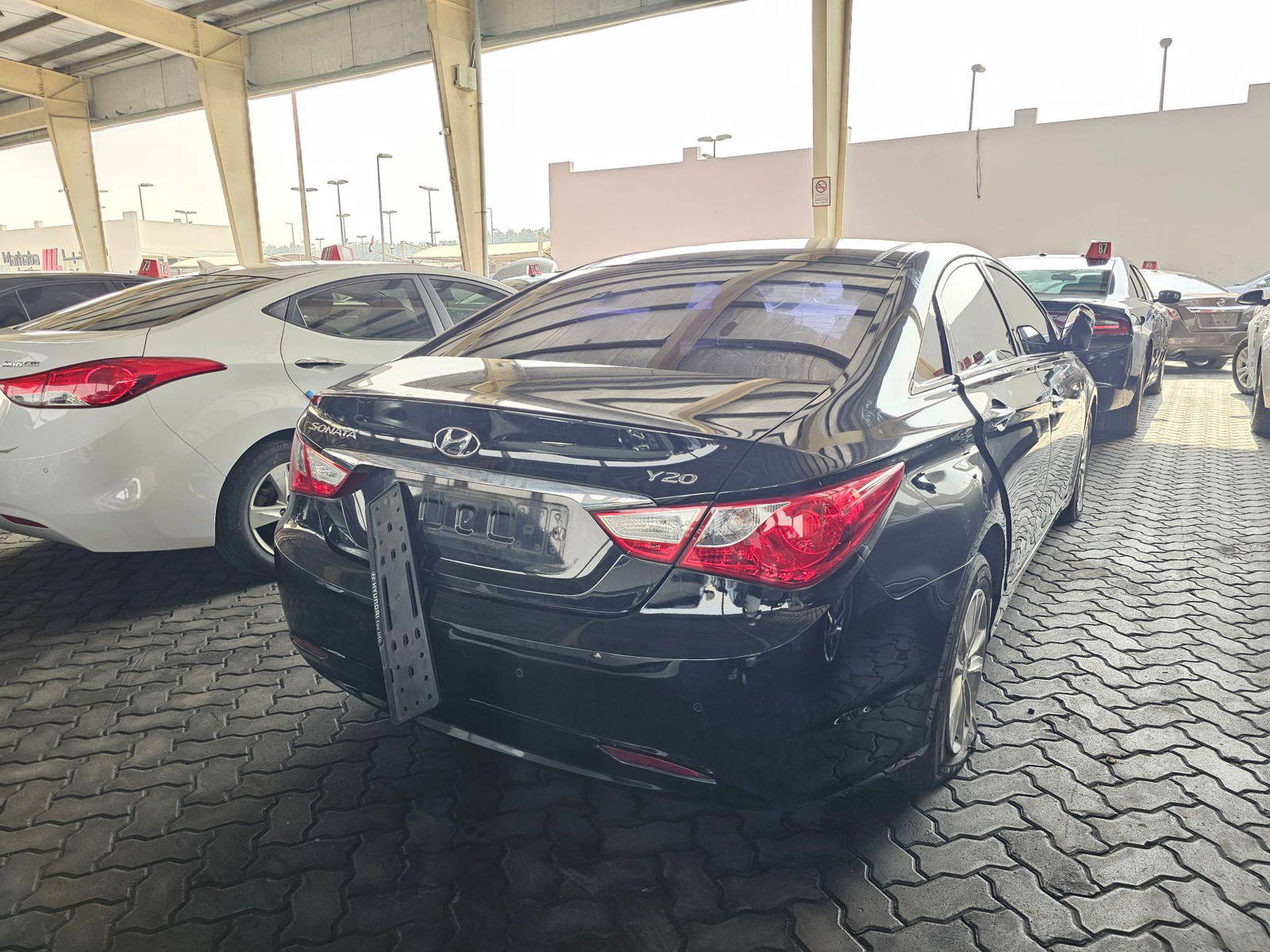 2012 HYUNDAI SONATA — 137685 KM — Lot 386226 — Souq - Marhaba Auctions Used Cars - Image 4