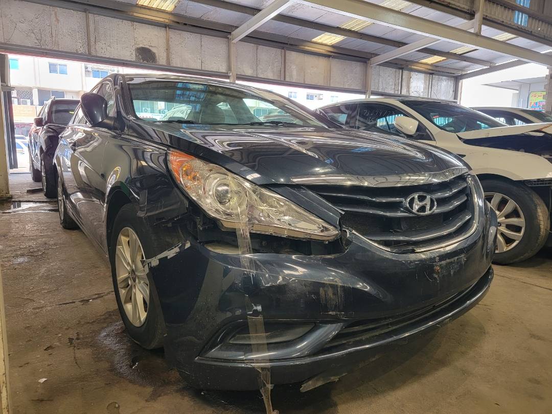 2013 HYUNDAI SONATA — 124923 Miles — Lot 801332 — Main - Marhaba Auctions Used Cars - Image 4