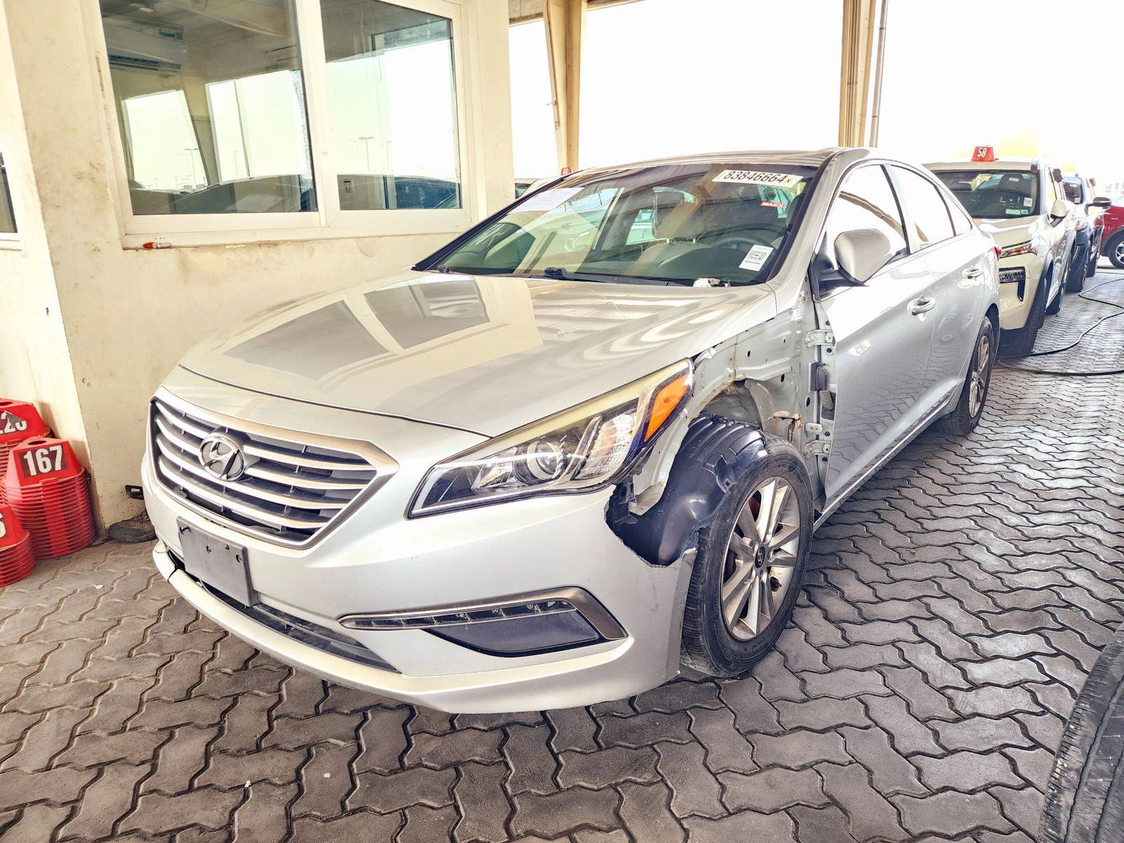 2015 HYUNDAI SONATA — 130630 Miles — Lot H075724 — Souq - Marhaba Auctions Used Cars - Image 5