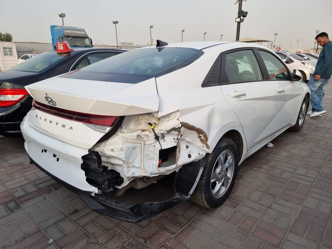 2021 HYUNDAI ELANTRA — 81685 KM — Lot 215487 — Ind. 12 - Marhaba Auctions Used Cars - Image 4