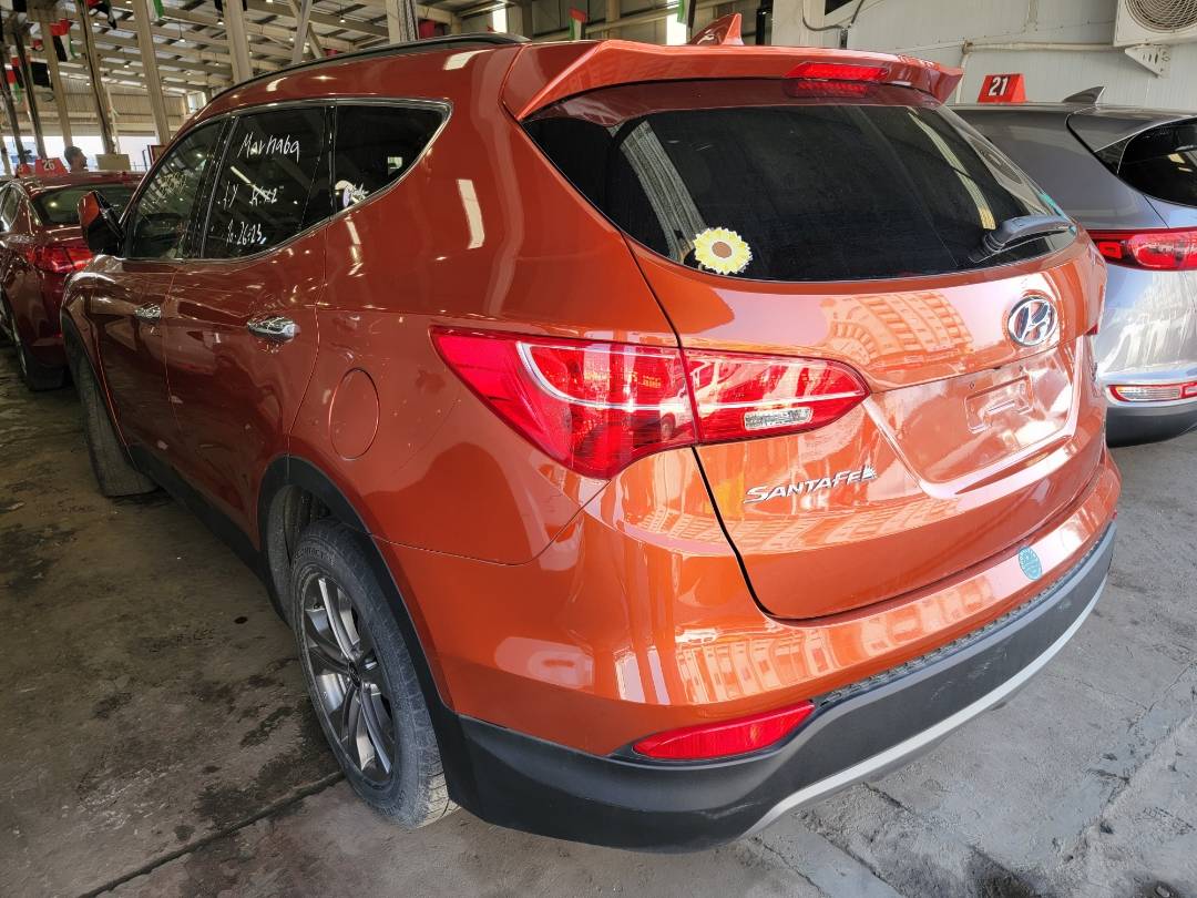 2016 HYUNDAI SANTA FE — 146485 Miles — Lot 37325637 - Marhaba Auctions Used Cars - Image 3