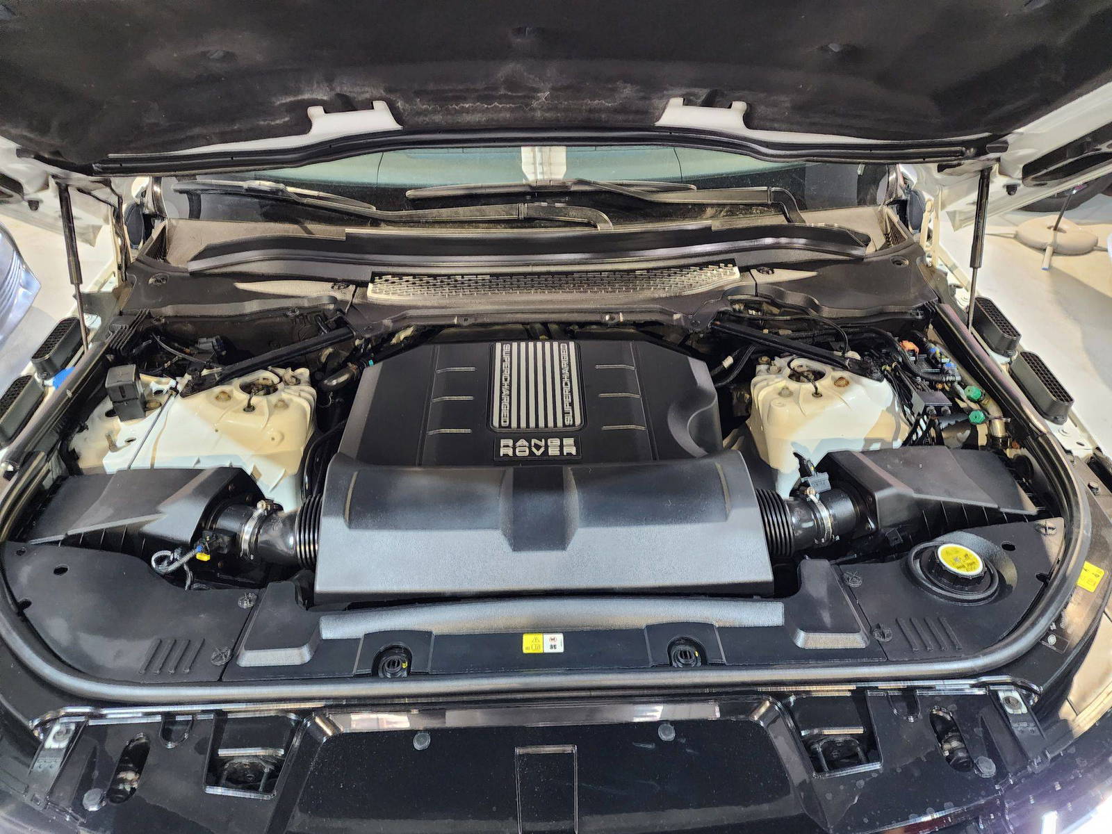2014 LAND ROVER RANGE ROVER SPORT HSE — 111747 Miles — Lot 76462 — Main - Marhaba Auctions Used Cars - Image 14
