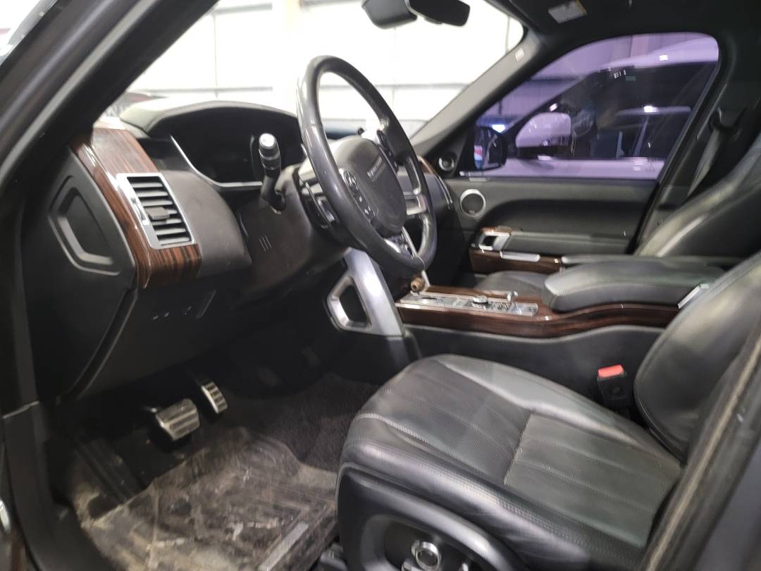 2017 LAND ROVER RANGE ROVER SUPERCHARGED — 111813 Miles — Lot 341215 — Souq - Marhaba Auctions Used Cars - Image 8