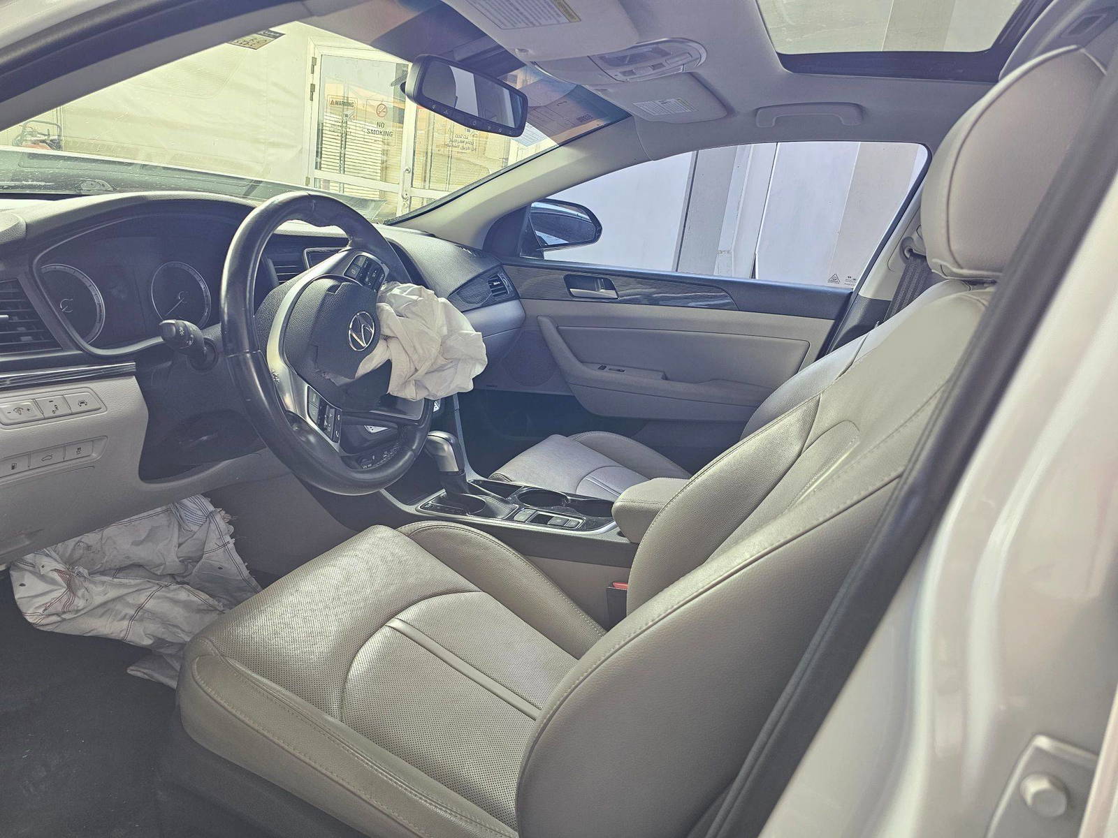 2018 HYUNDAI SONATA — 95629 Miles — Lot 43382268 — Souq - Marhaba Auctions Used Cars - Image 9
