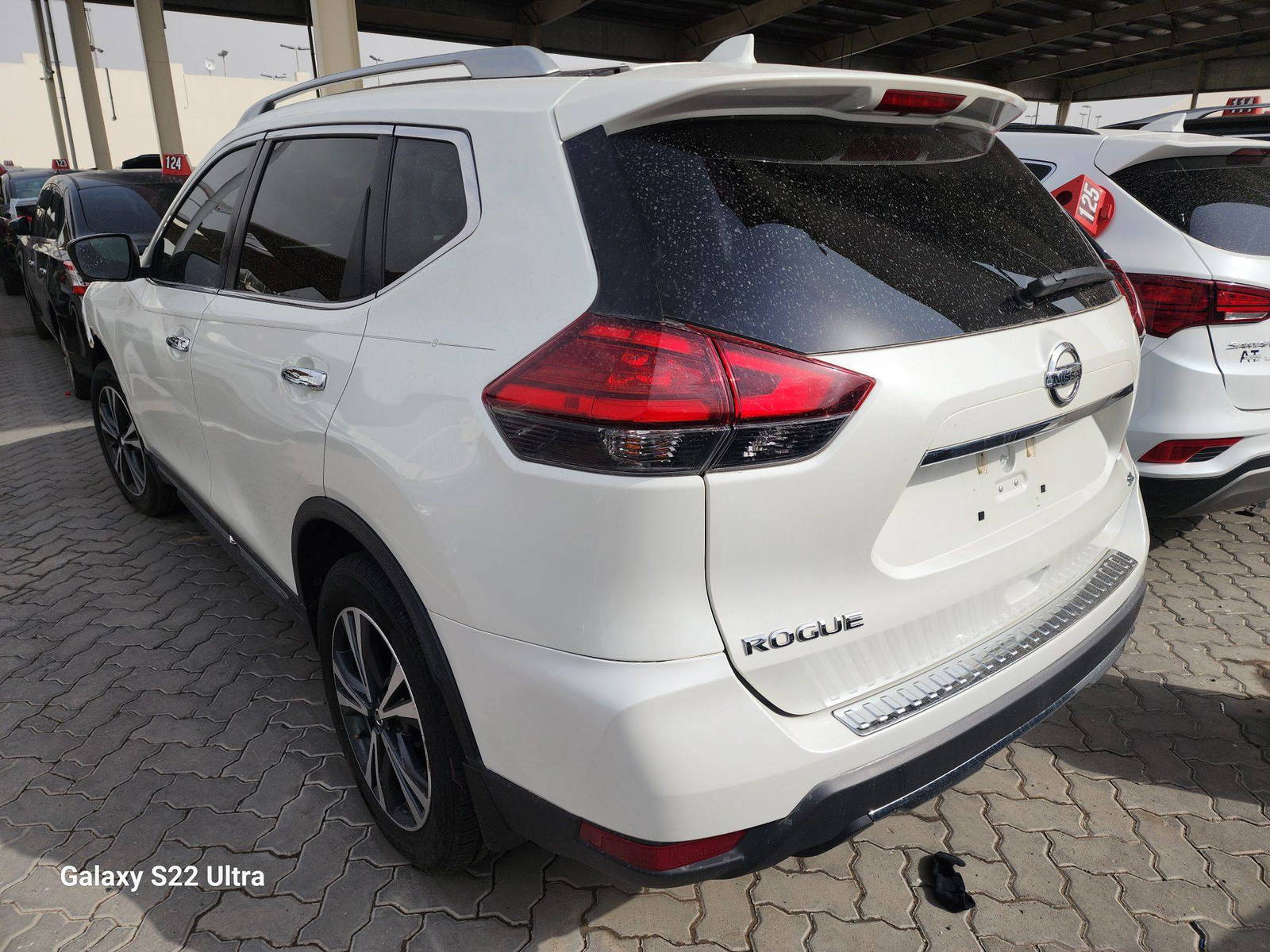 2017 NISSAN ROGUE — 141717 Miles — Lot 77065163 - Marhaba Auctions Used Cars - Image 3