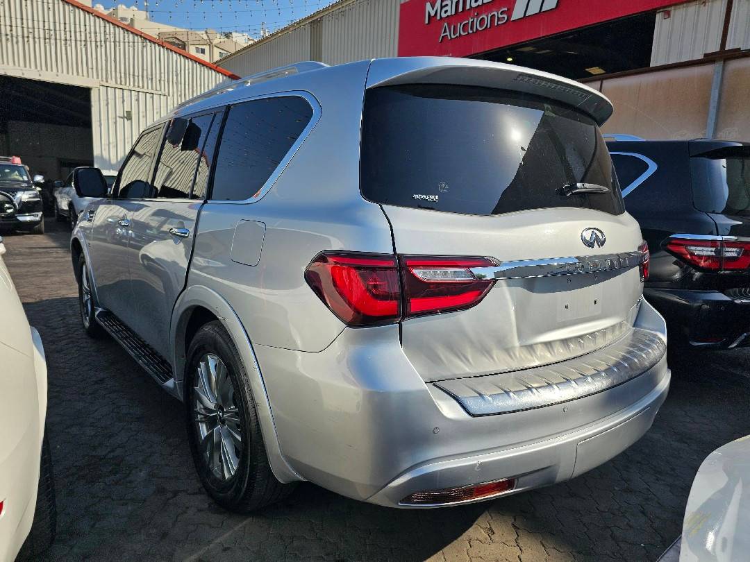 INFINITI QX80
