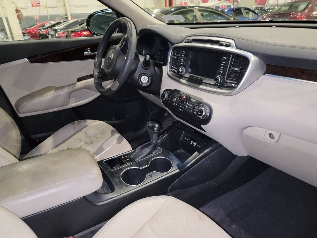 2018 KIA SORENTO — 31081 Miles — Lot 69177723 - Marhaba Auctions Used Cars - Image 10