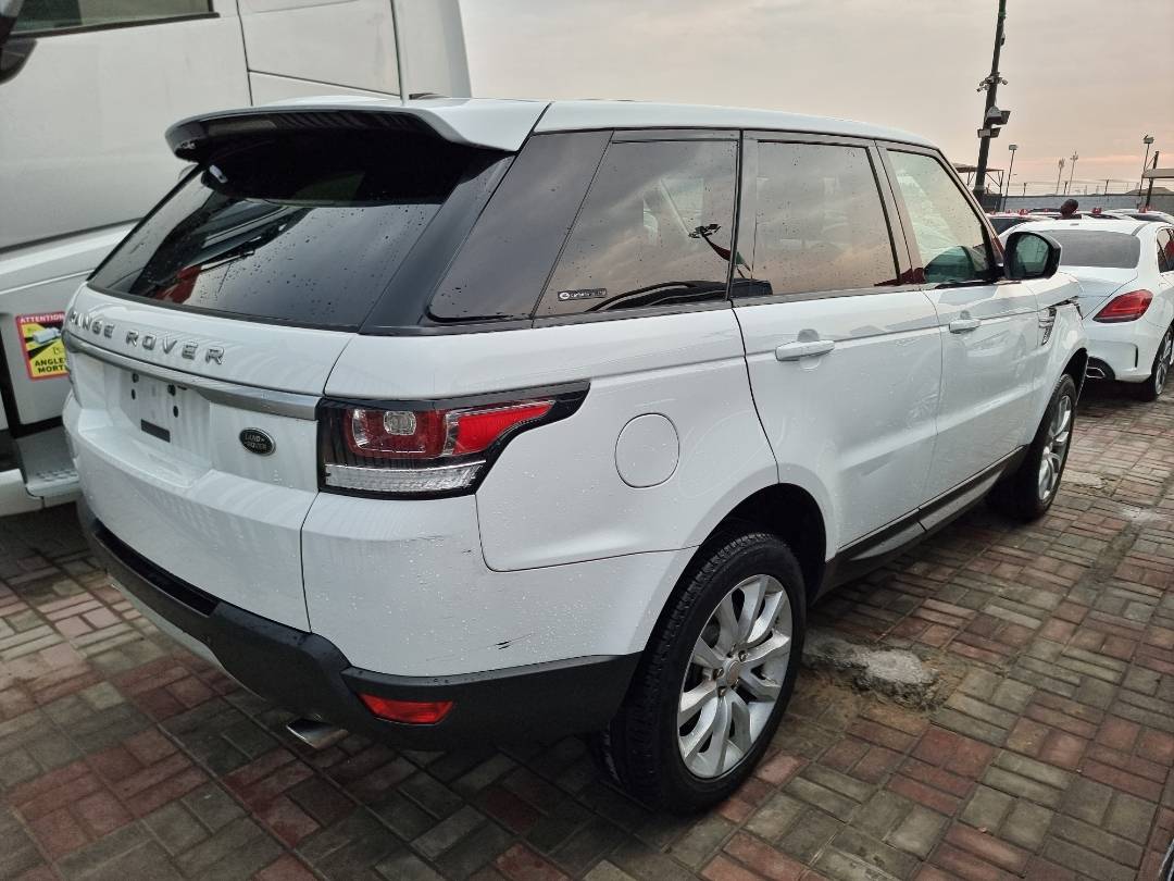 2014 LAND ROVER RANGE ROVER SPORT — 69736 Miles — Lot F7EA379872 — Ind. 12 - Marhaba Auctions Used Cars - Image 5