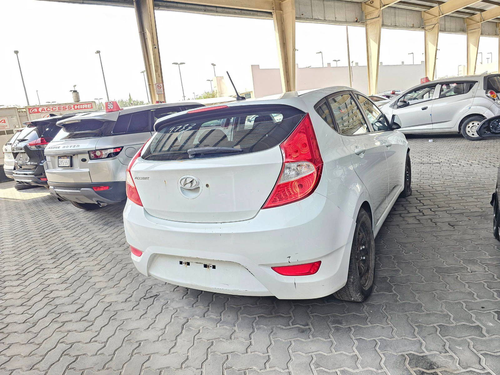 HYUNDAI ACCENT 2016 - Marhaba Auction Used Cars - Image 3