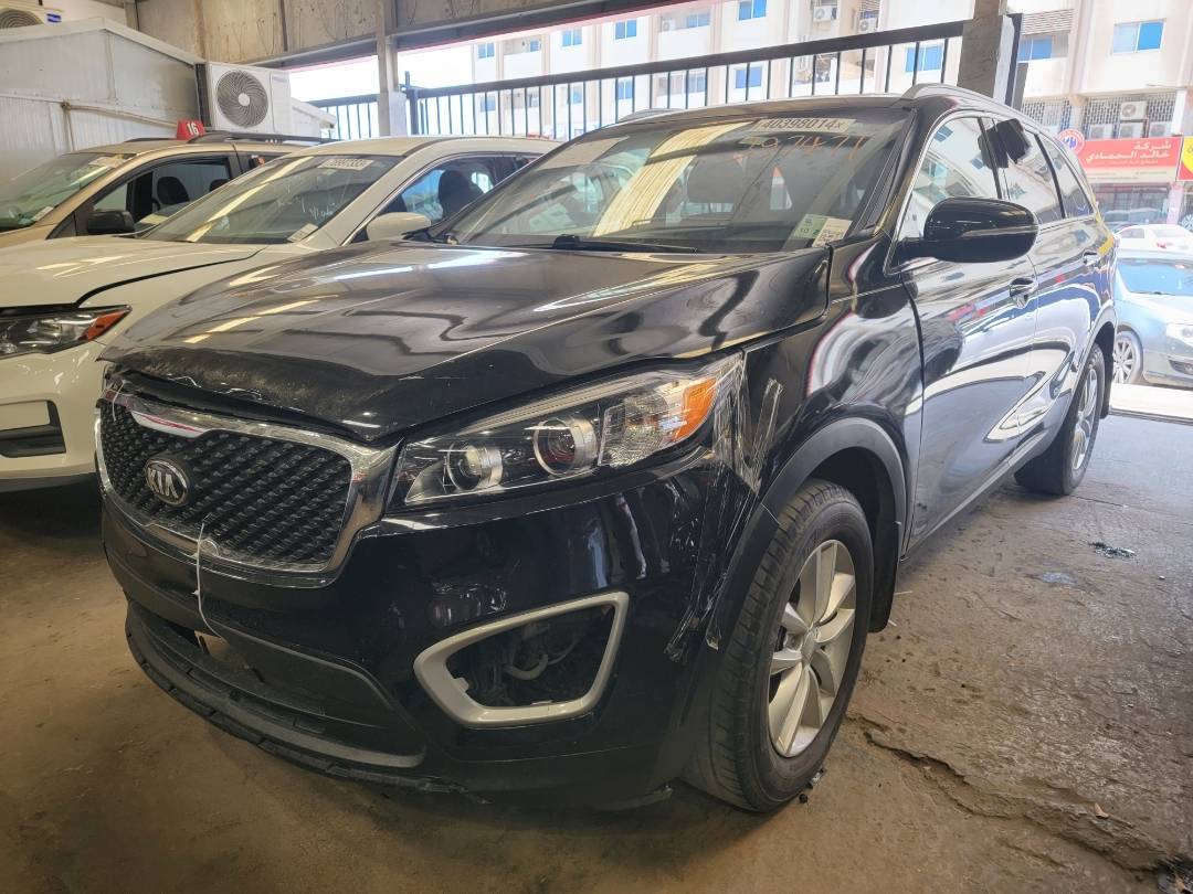 2018 KIA SORENTO — 125116 Miles — Lot 40398014 — Souq - Marhaba Auctions Used Cars - Image 5