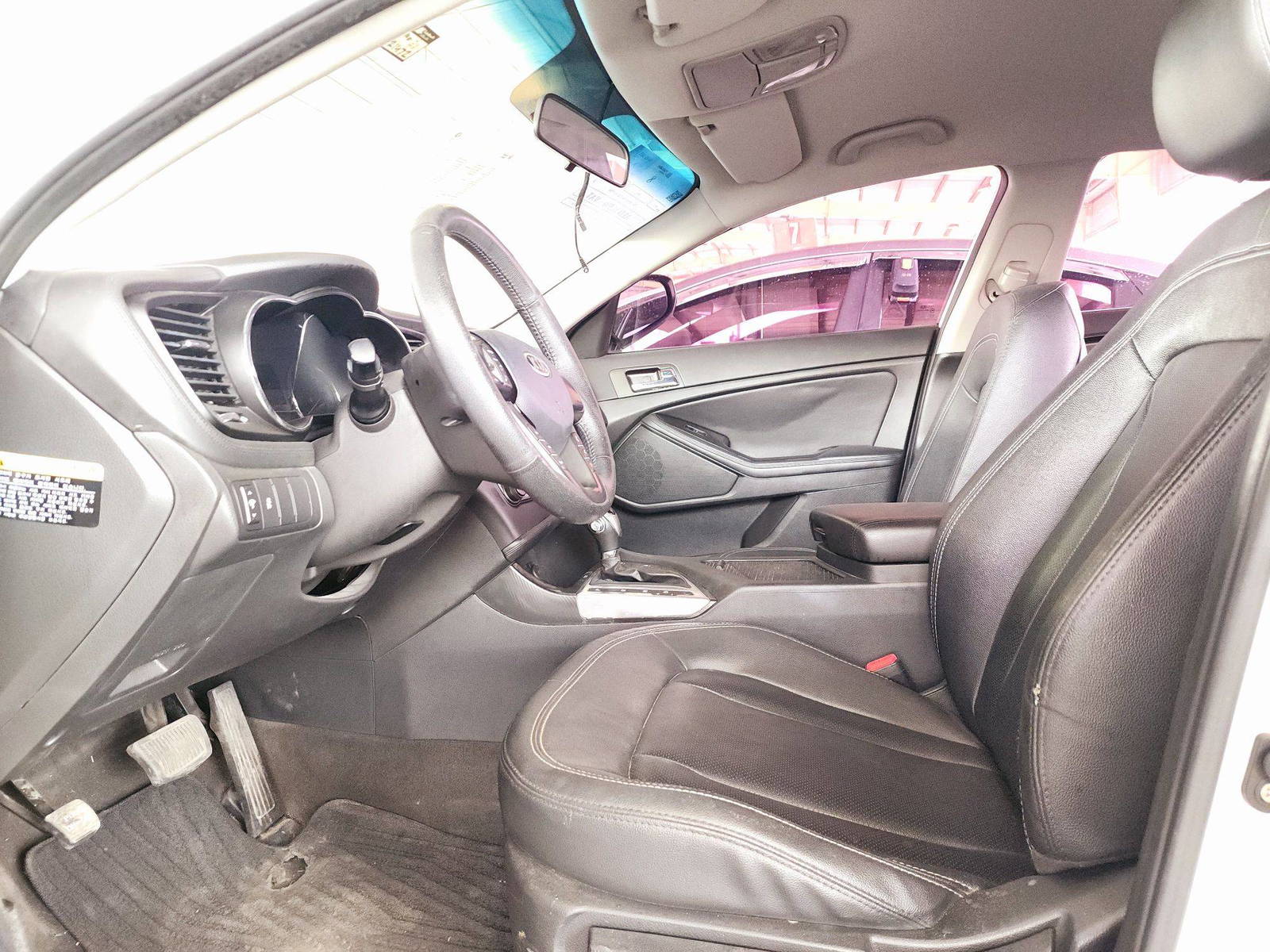 2012 KIA K5 — 121472 KM — Lot 007286 — Main - Marhaba Auctions Used Cars - Image 15