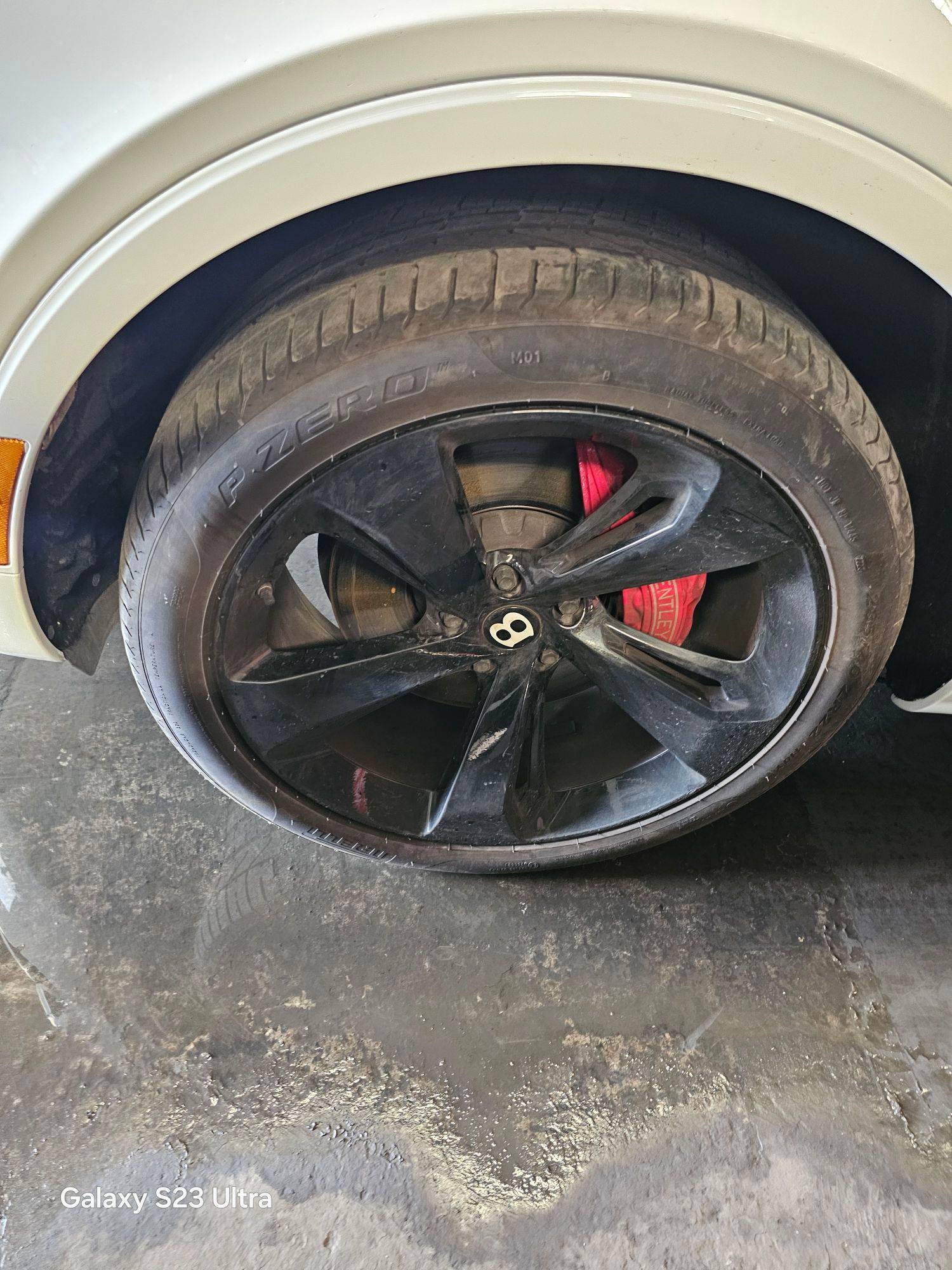 BENTLEY BENTAYGA 2019 - Marhaba Auction Used Cars - Image 5