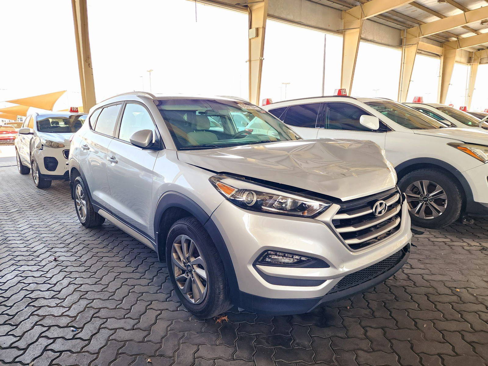 2017 HYUNDAI TUCSON — 139192 Miles — Lot HU520213 — Souq - Marhaba Auctions Used Cars - Image 4