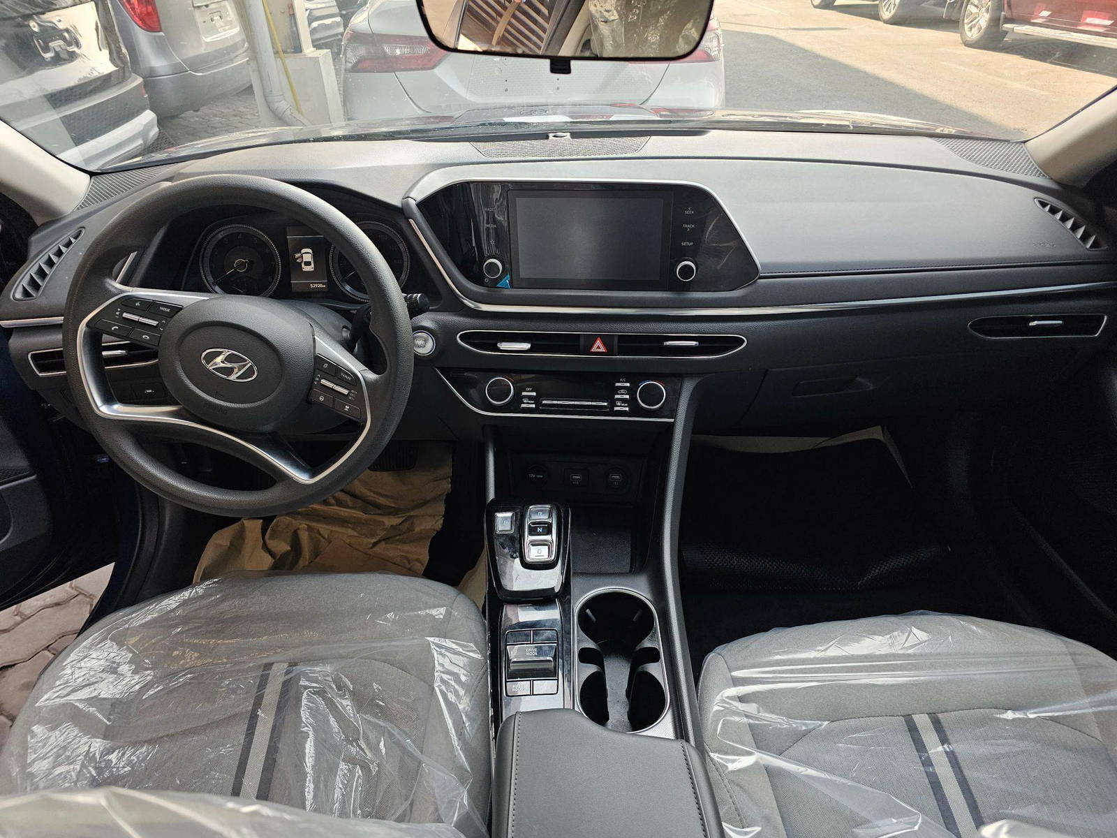 HYUNDAI SONATA 2020 - Marhaba Auction Used Cars - Image 8