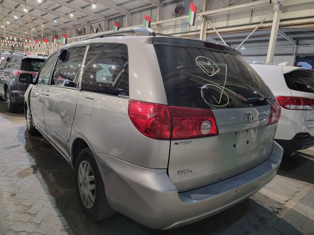 2008 TOYOTA SIENNA — 261147 Miles — Lot 101370 — Main - Marhaba Auctions Used Cars - Image 3