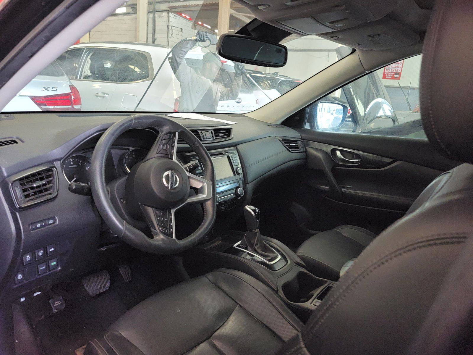 NISSAN ROGUE 2017 - Marhaba Auction Used Cars - Image 8