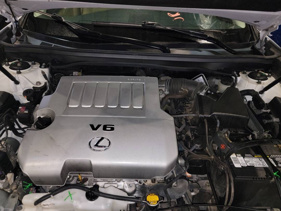 2013 LEXUS ES 350 — 113702 Miles — Lot 37820510 - Marhaba Auctions Used Cars - Image 8