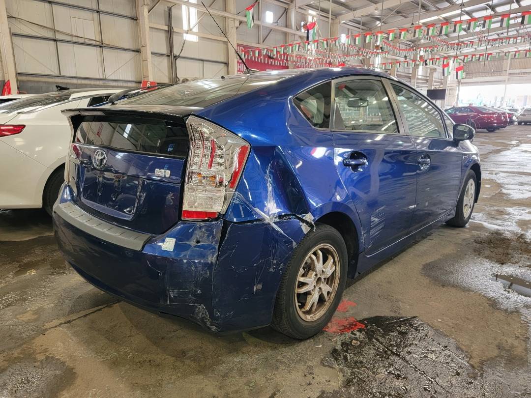 2010 TOYOTA PRIUS — 319503 KM — Lot 80059984 — Main - Marhaba Auctions Used Cars - Image 3