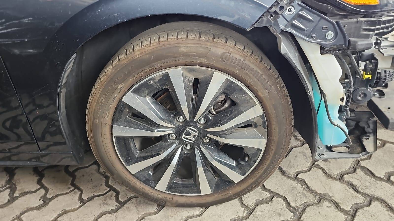 HONDA CIVIC 2024 - Marhaba Auction Used Cars - Image 5