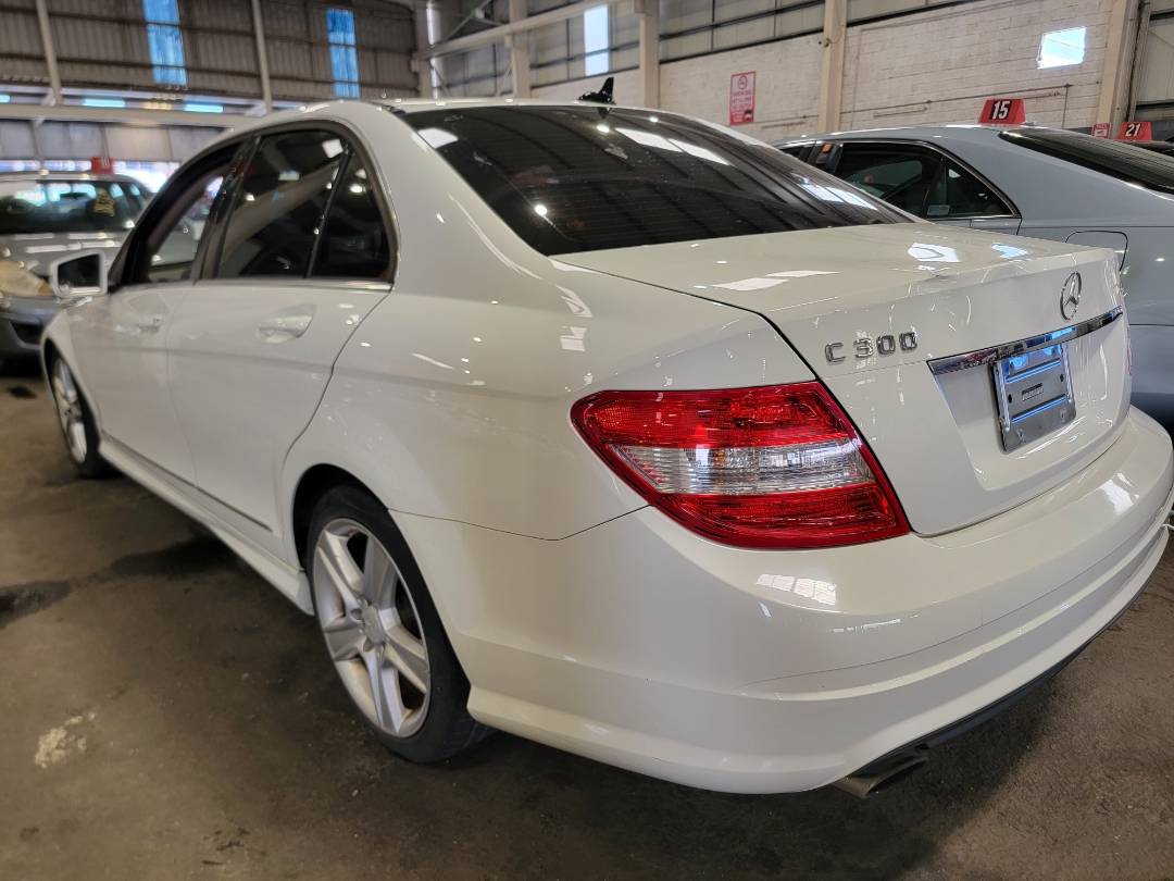 2011 MERCEDES BENZ C300 — 187689 KM — Lot 70831033 — Main - Marhaba Auctions Used Cars - Image 4