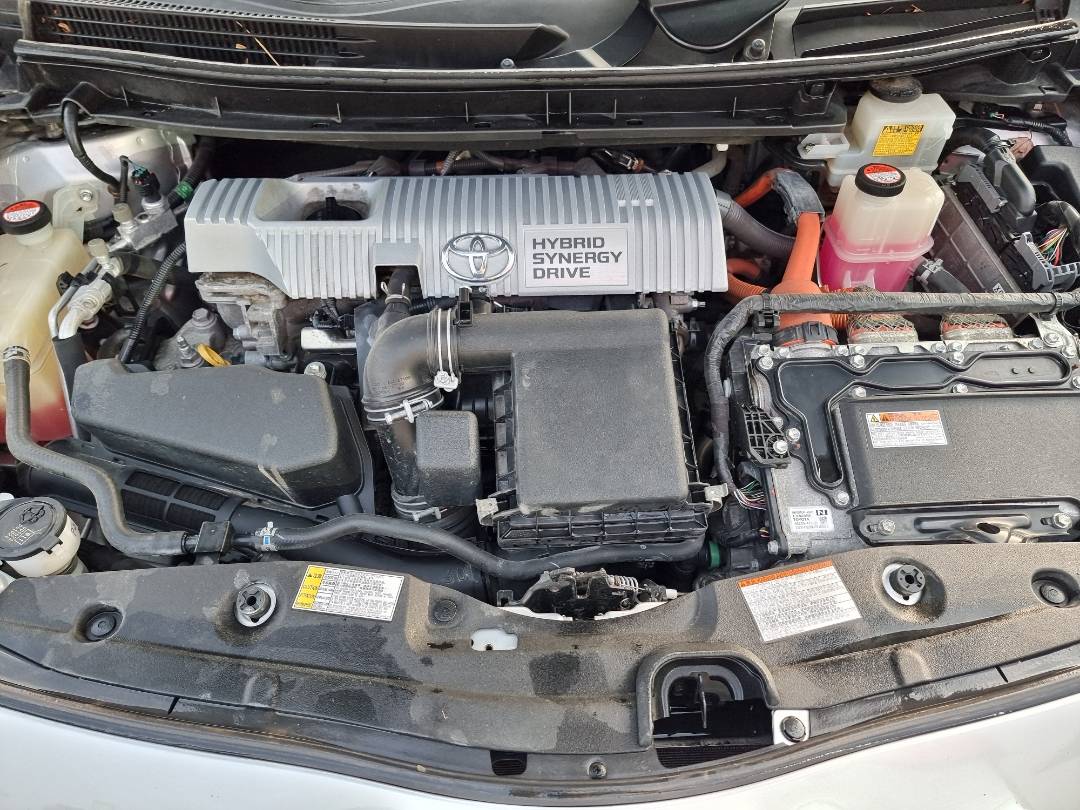 2015 TOYOTA PRIUS — 144169 Miles — Lot 215487 — Ind. 12 - Marhaba Auctions Used Cars - Image 11
