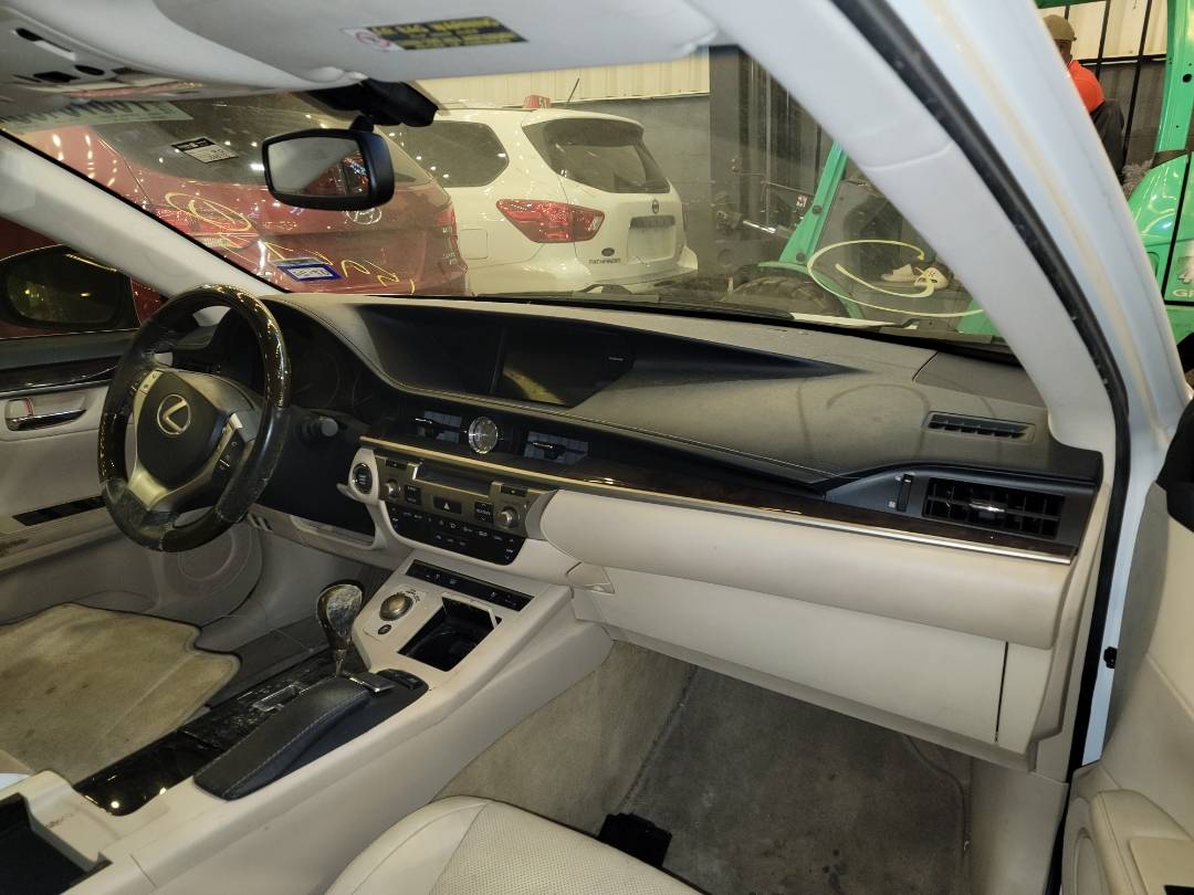 2013 LEXUS ES 350 — 159573 Miles — Lot 2019924 - Marhaba Auctions Used Cars - Image 5